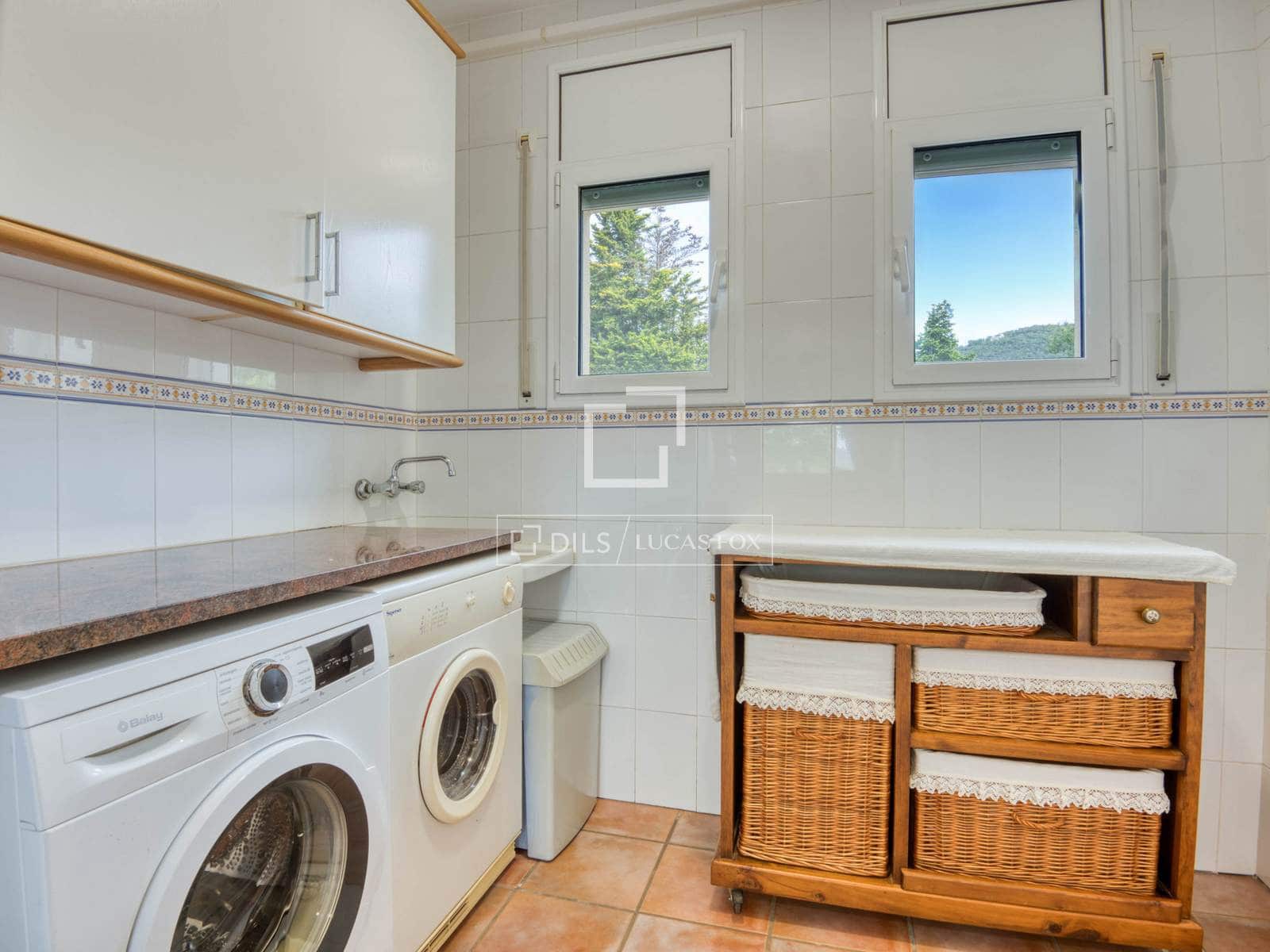 4 bedroom Villa for sale in Santa Cristina d'Aro with pool garage - € 680,000 (Ref: 8902742)