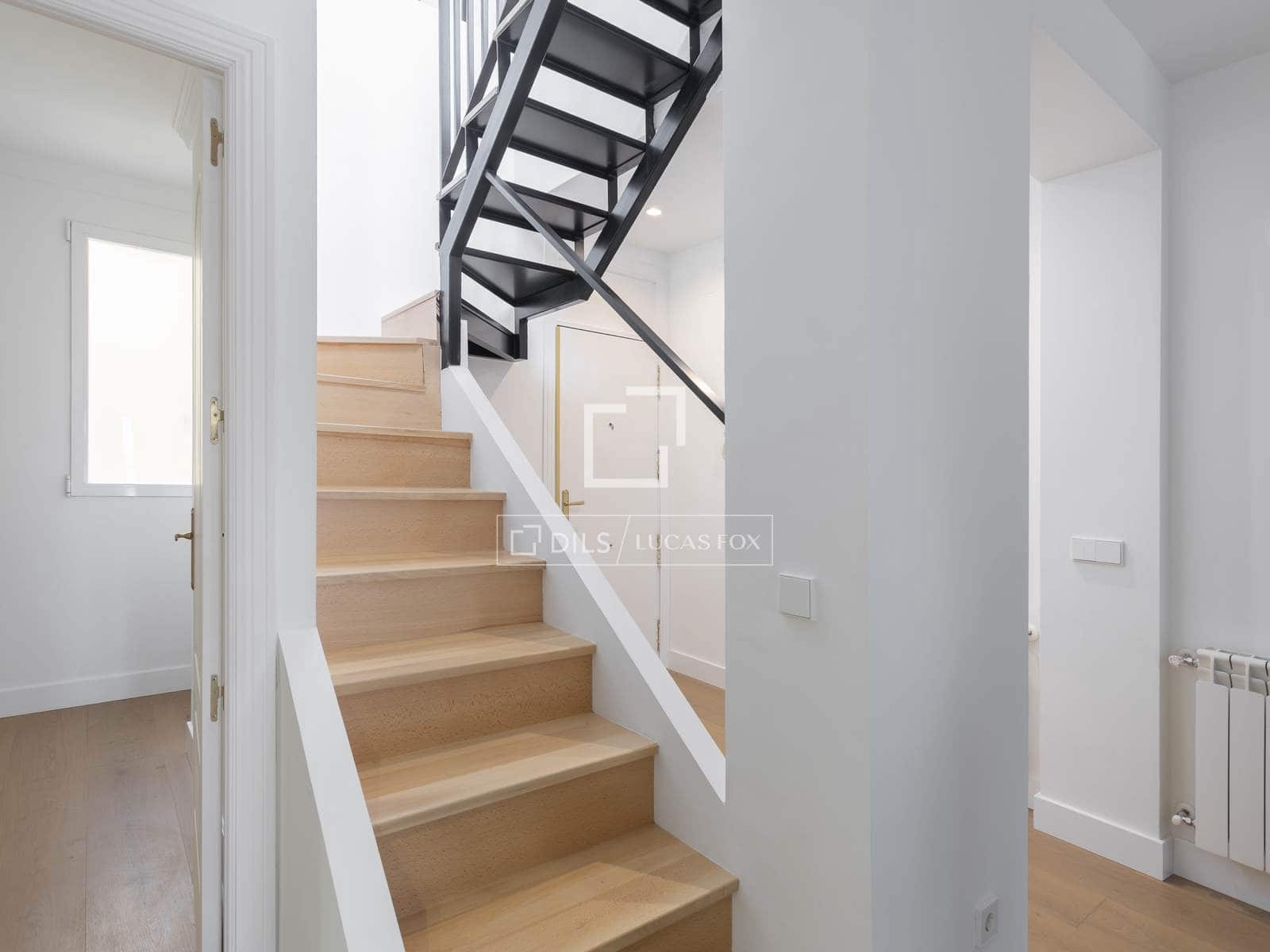 Ático de 3 habitaciones en Madrid ciudad en venta - 1.540.000 € (Ref: 8904762)