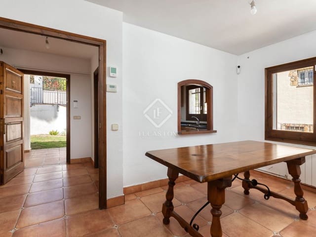 3 bedroom Villa for sale in Calonge i Sant Antoni - € 425,000 (Ref: 8904901)