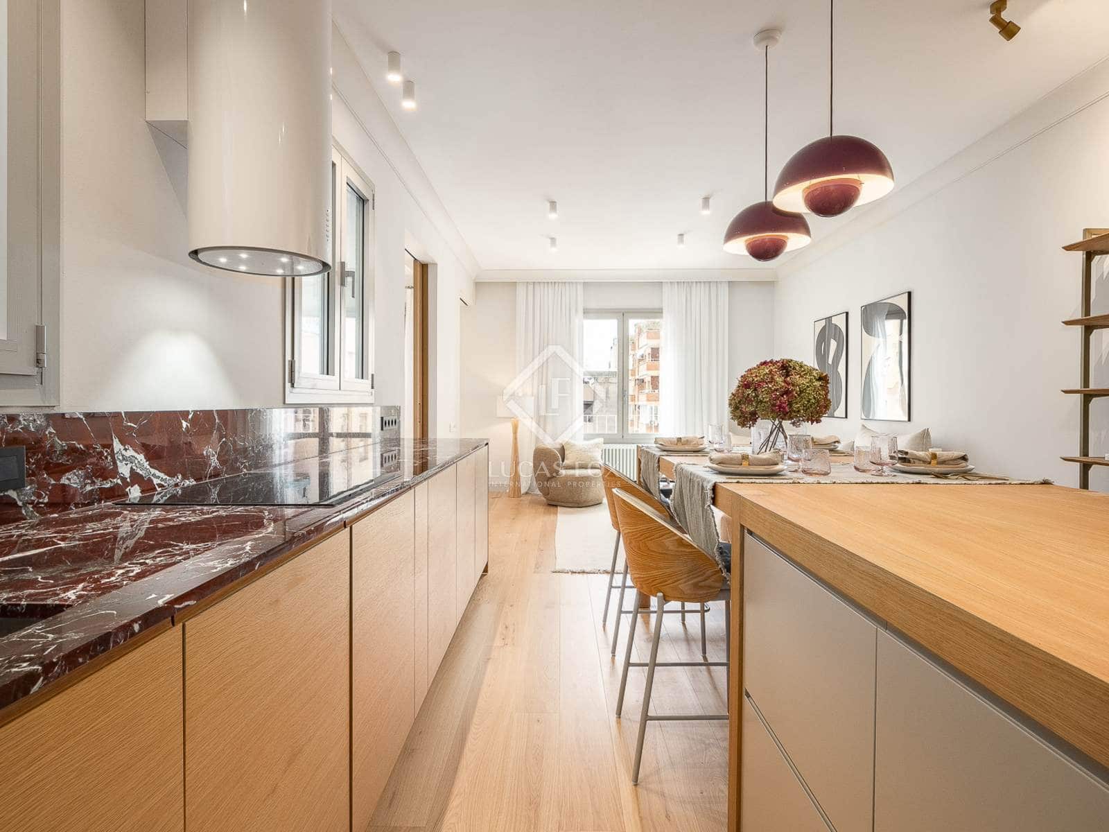 3 slaapkamer Appartement te koop in Barcelona stad - € 1.100.000 (Ref: 8905719)