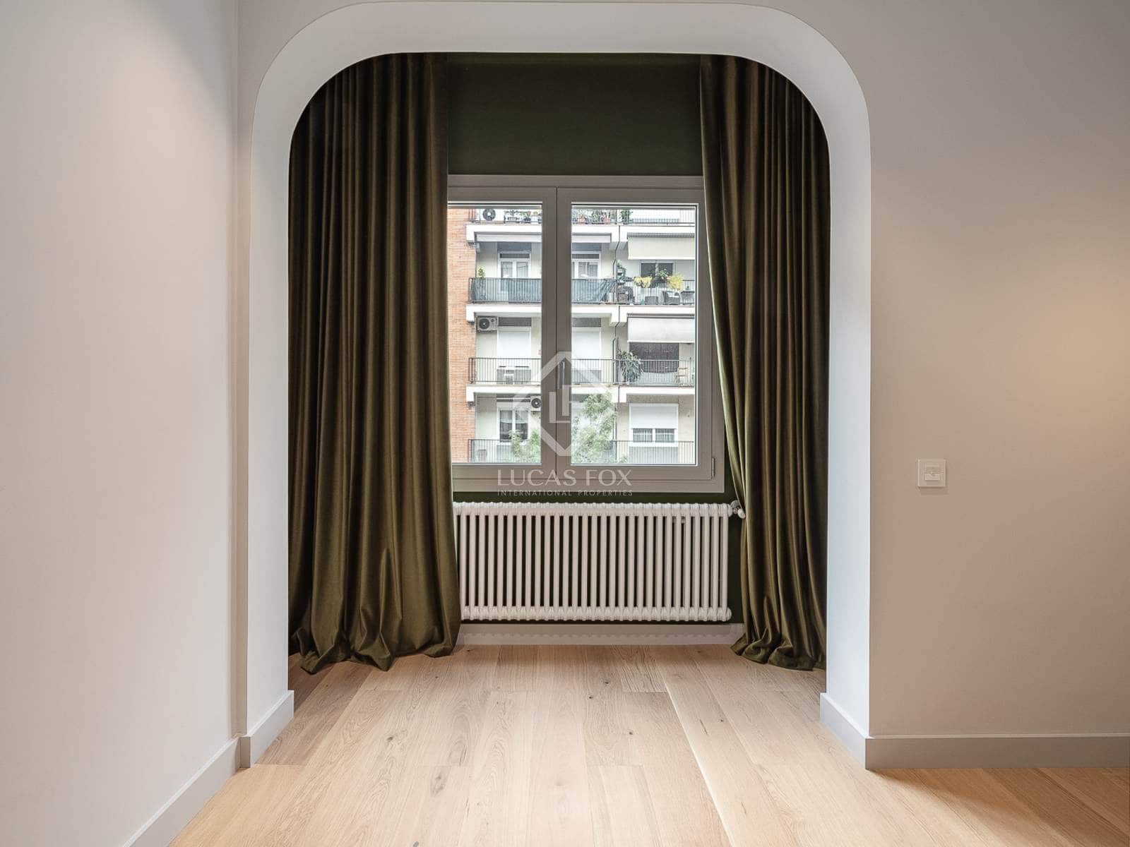 3 slaapkamer Appartement te koop in Barcelona stad - € 1.100.000 (Ref: 8905719)