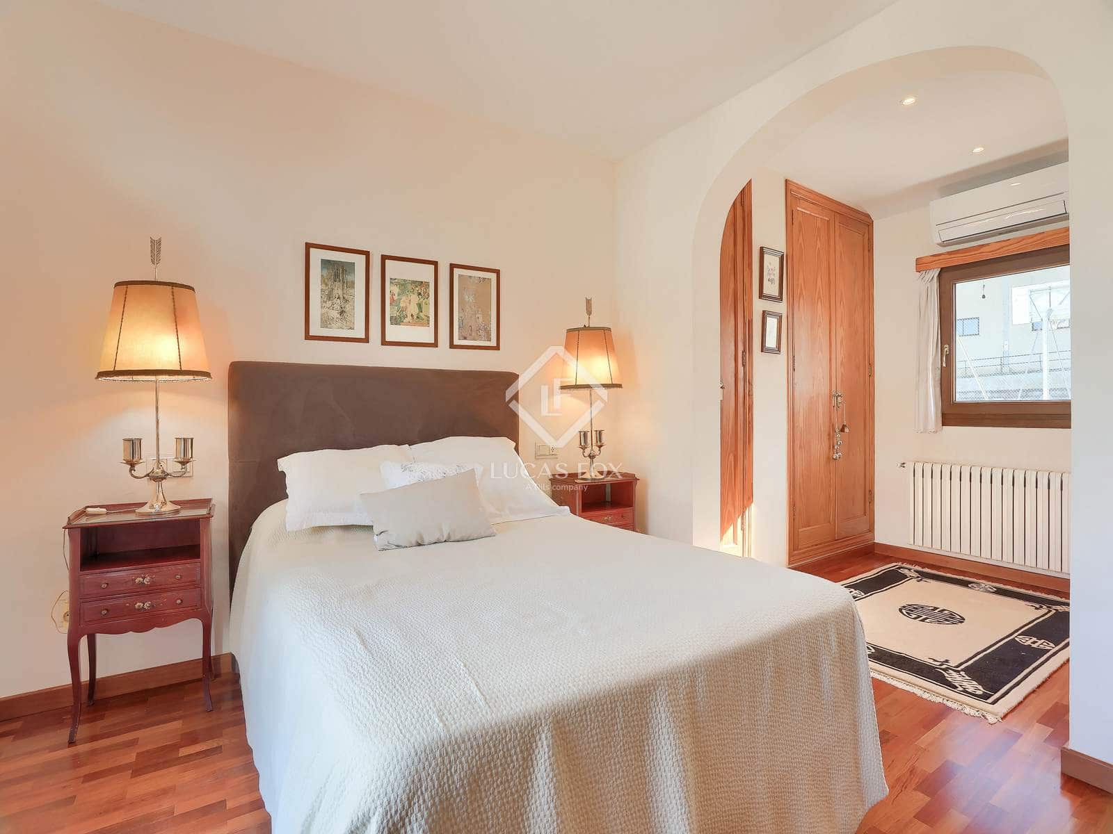 5 soveværelse Villa til salg i Palma de Mallorca med garage - € 1.150.000 (Ref: 8905721)