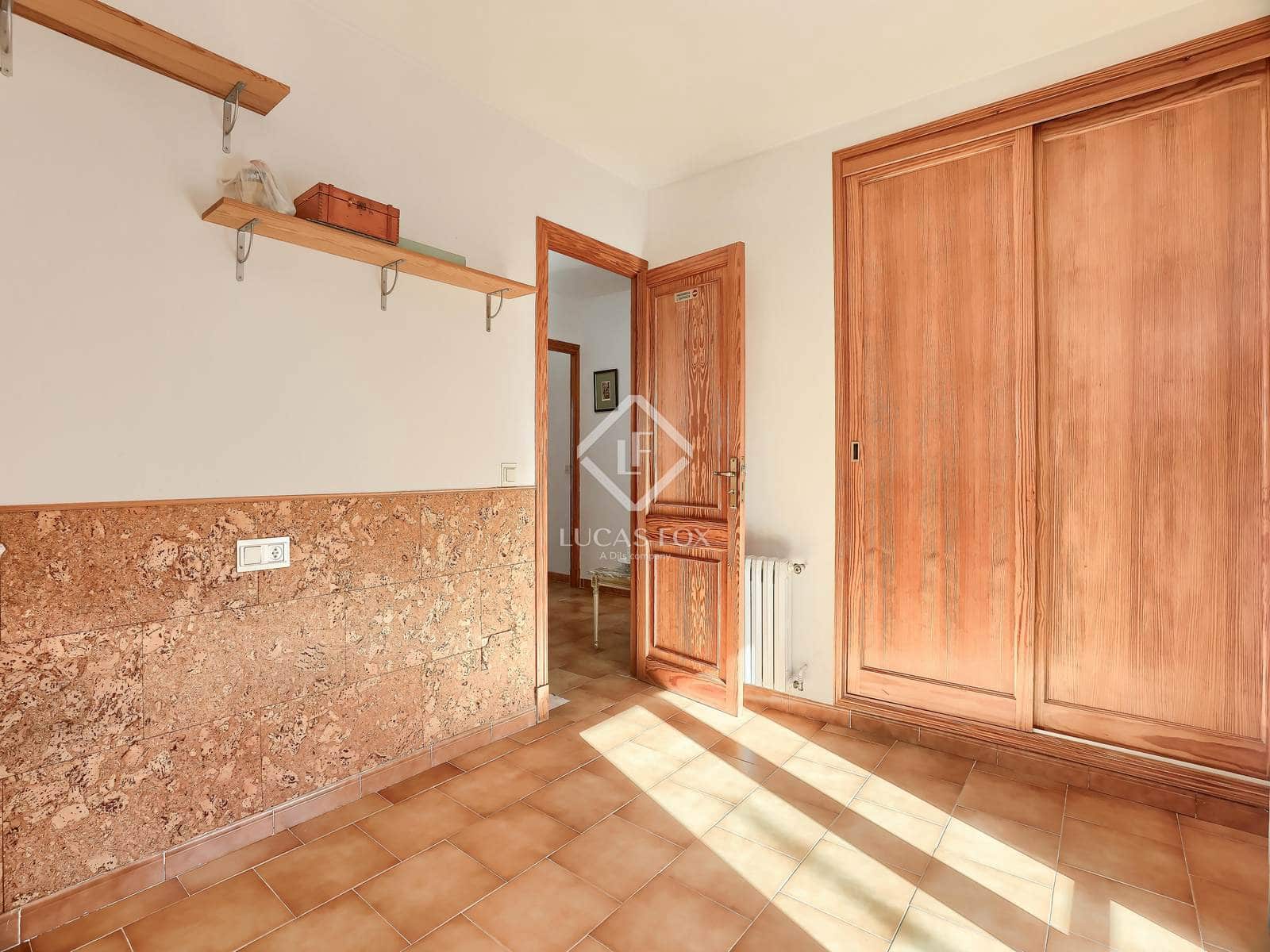 5 soveværelse Villa til salg i Palma de Mallorca med garage - € 1.150.000 (Ref: 8905721)