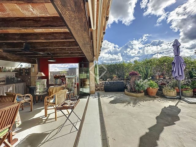 5 chambre Villa/Maison à vendre à Es Castell avec garage - 660 000 € (Ref: 8906274)