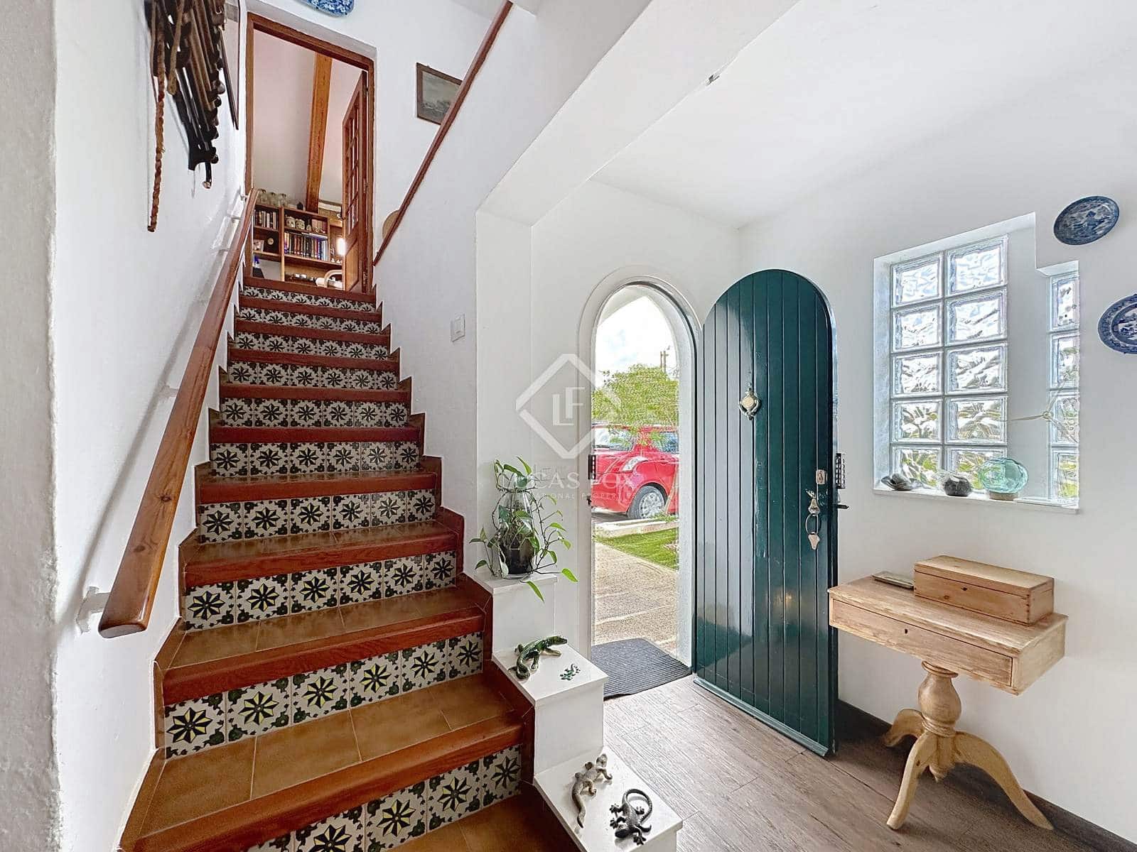 5 quarto Moradia para venda em Es Castell com garagem - 660 000 € (Ref: 8906274)