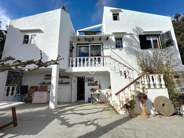 5 chambre Villa/Maison à vendre à Es Castell avec garage - 660 000 € (Ref: 8906274)