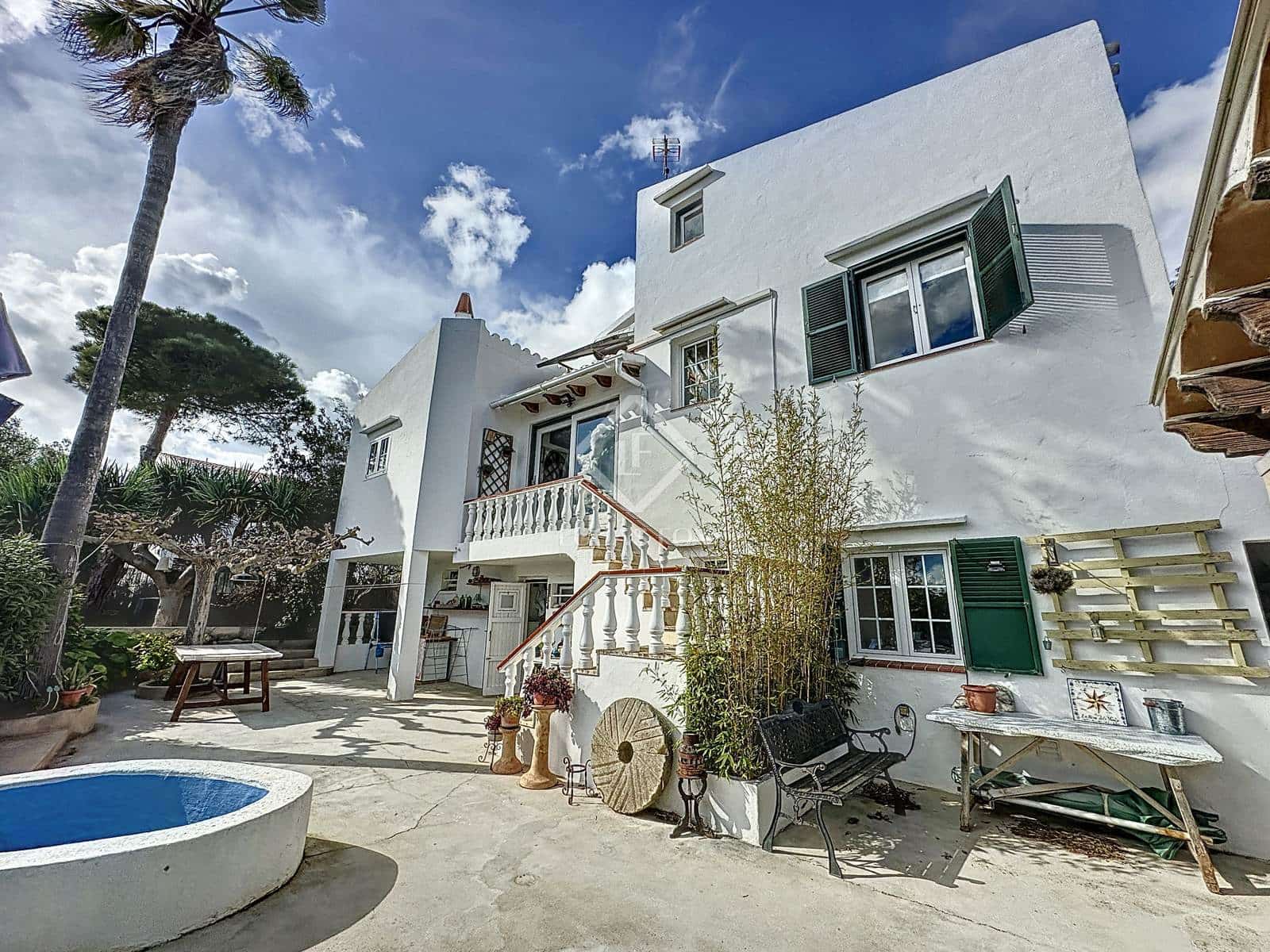 5 quarto Moradia para venda em Es Castell com garagem - 660 000 € (Ref: 8906274)