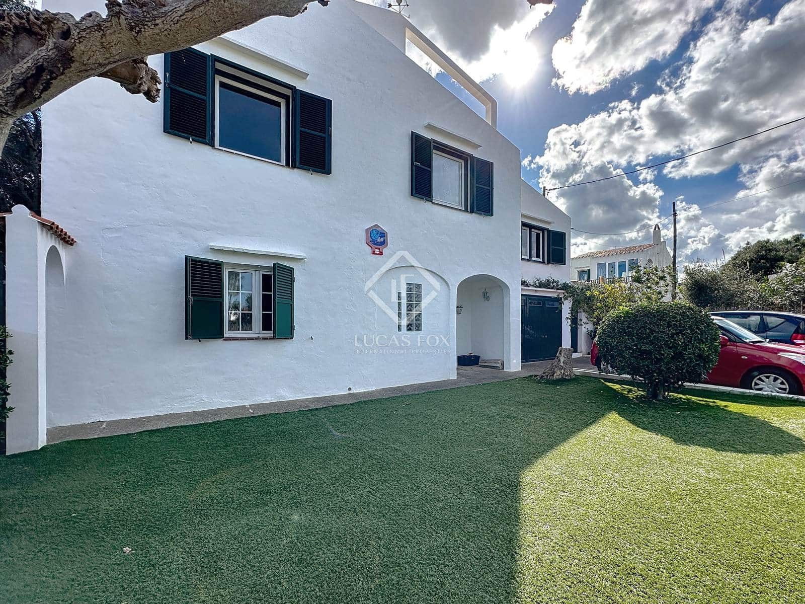 5 quarto Moradia para venda em Es Castell com garagem - 660 000 € (Ref: 8906274)