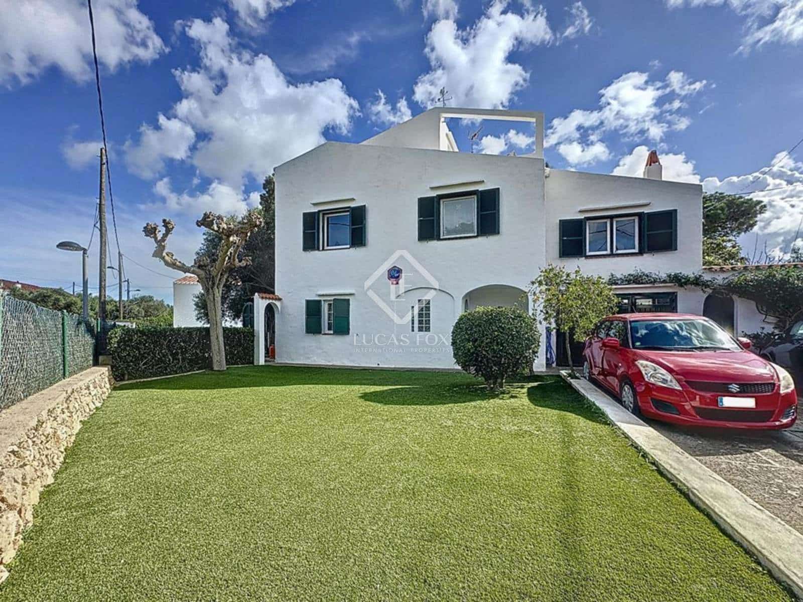 5 quarto Moradia para venda em Es Castell com garagem - 660 000 € (Ref: 8906274)