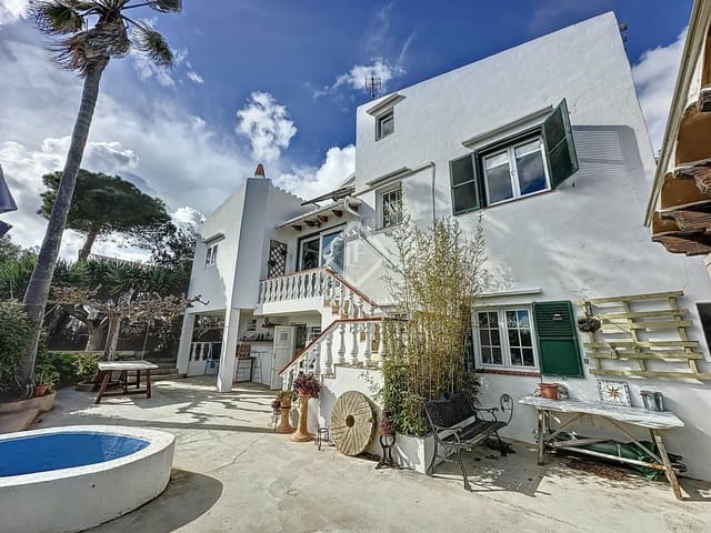 5 chambre Villa/Maison à vendre à Es Castell avec garage - 660 000 € (Ref: 8906274)