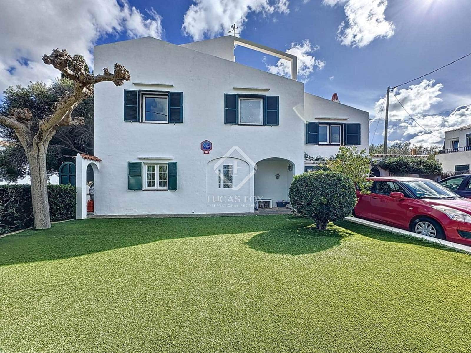 5 quarto Moradia para venda em Es Castell com garagem - 660 000 € (Ref: 8906274)