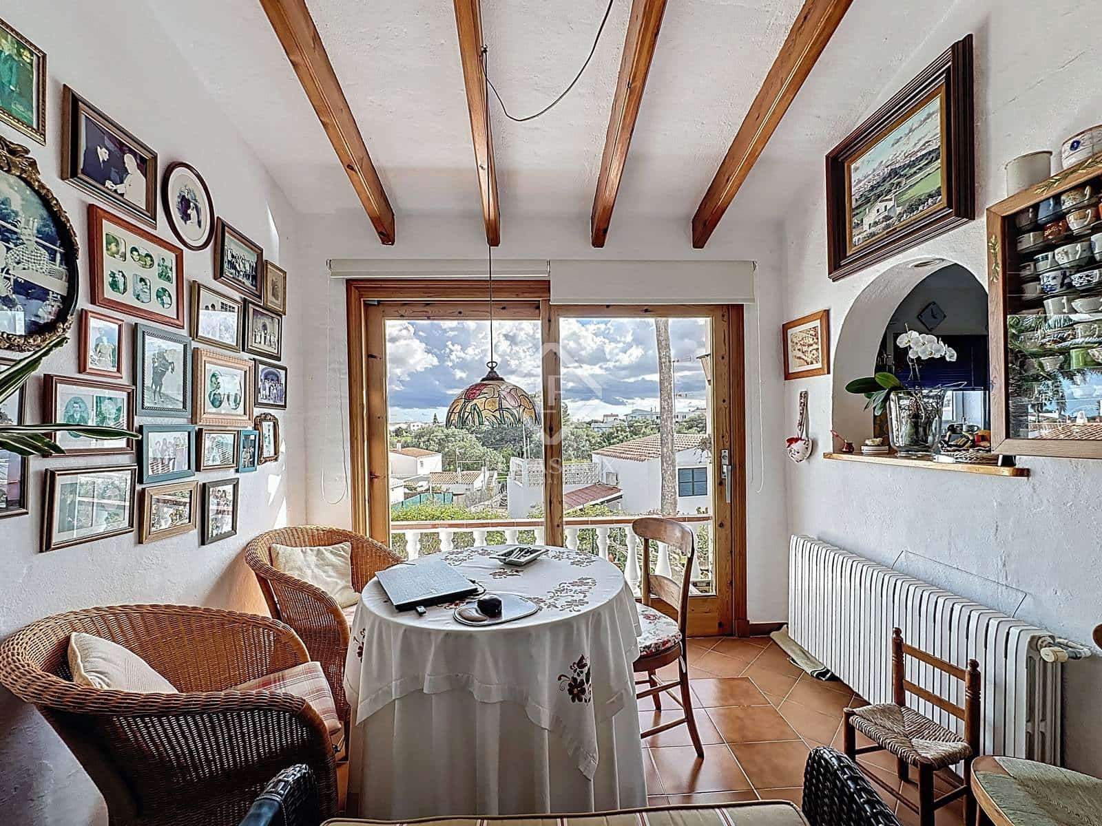 5 quarto Moradia para venda em Es Castell com garagem - 660 000 € (Ref: 8906274)