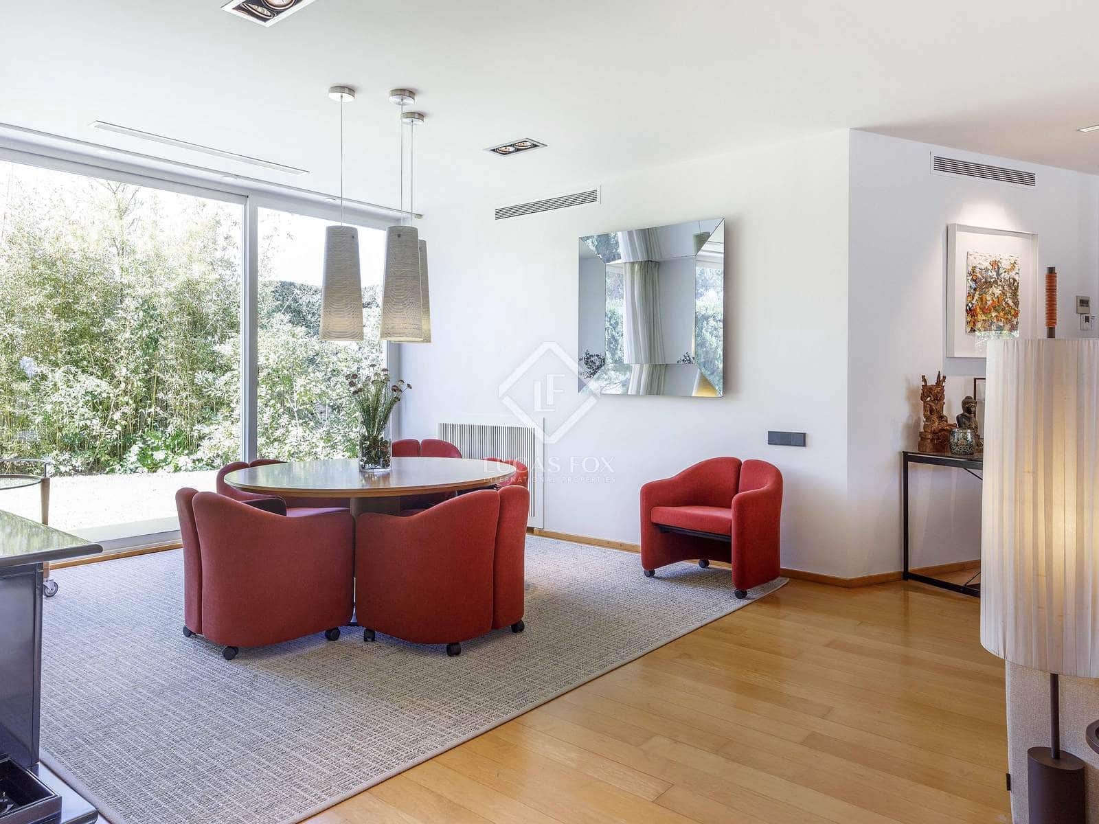 7 bedroom Villa for sale in Godella with pool - € 2,200,000 (Ref: 8910029)