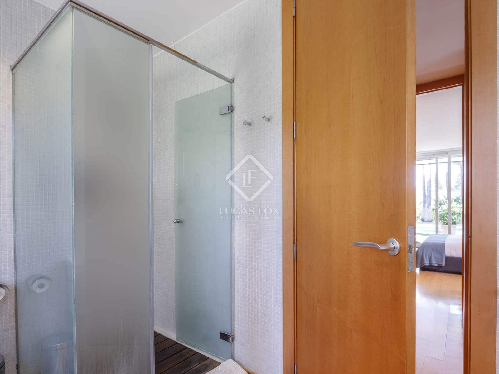 7 bedroom Villa for sale in Godella with pool - € 2,200,000 (Ref: 8910029)