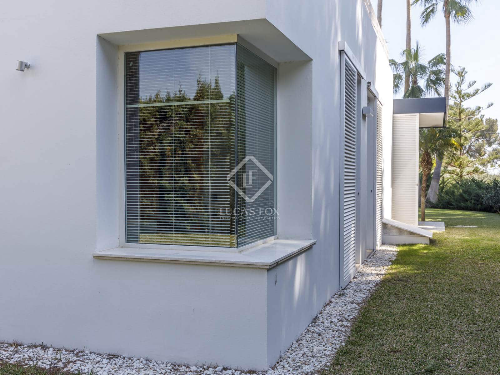 7 bedroom Villa for sale in Godella with pool - € 2,200,000 (Ref: 8910029)