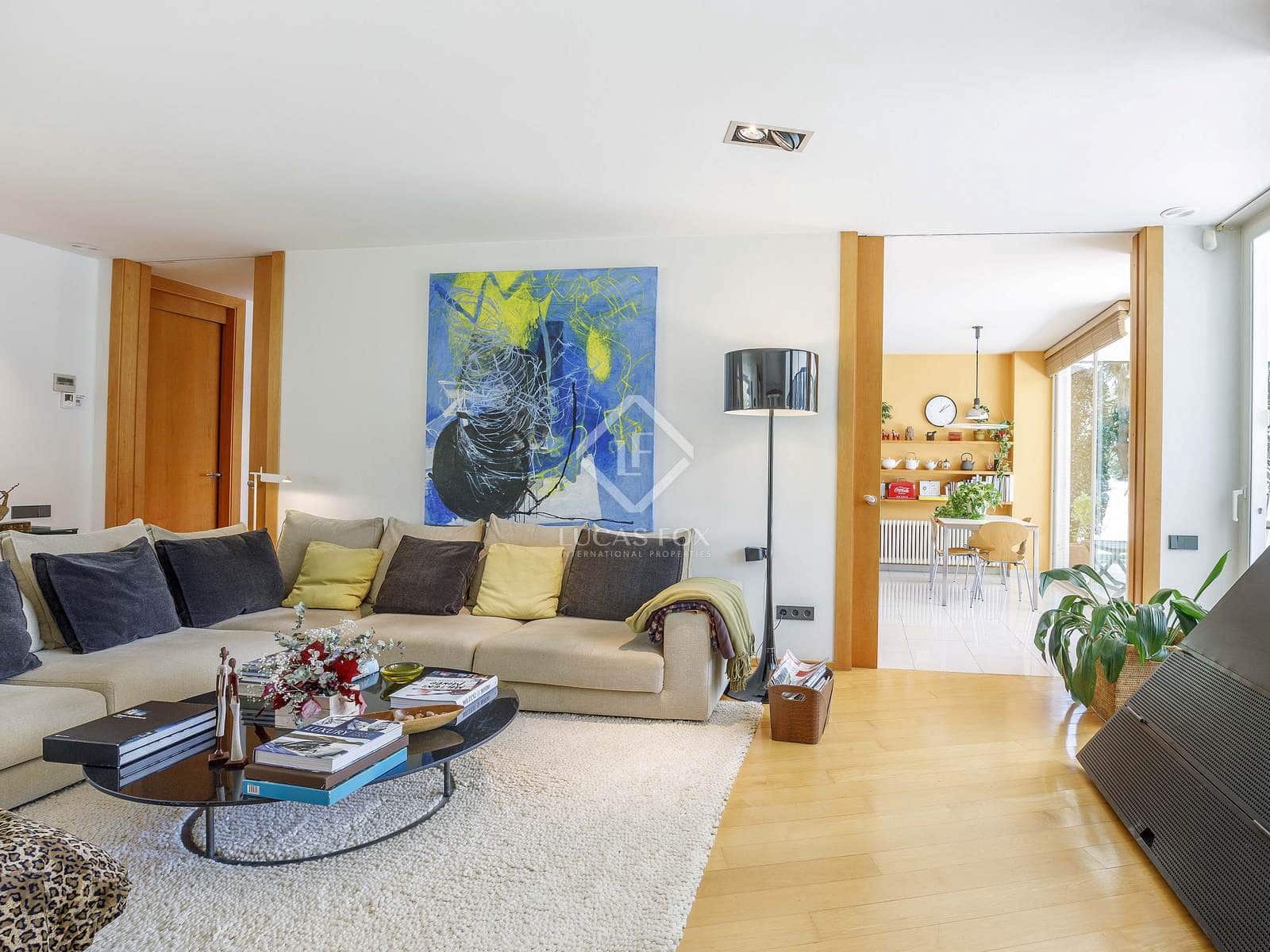 7 bedroom Villa for sale in Godella with pool - € 2,200,000 (Ref: 8910029)