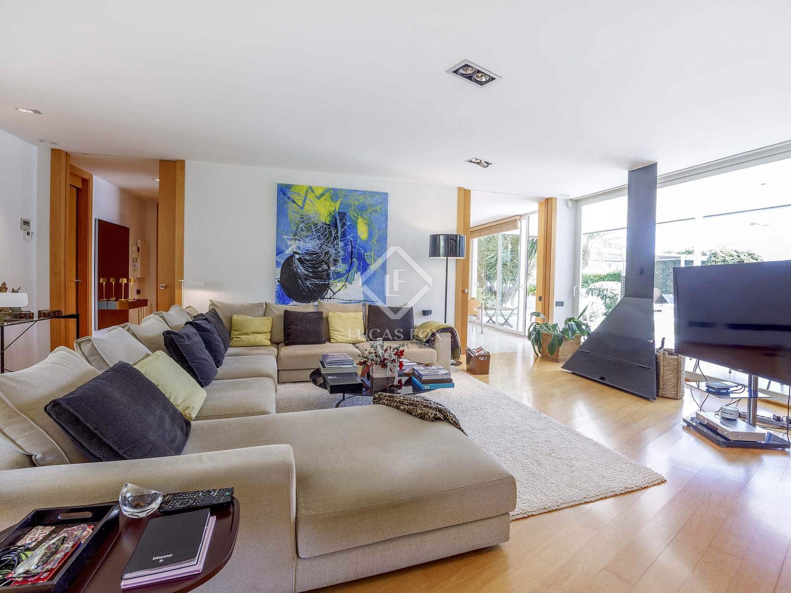 7 bedroom Villa for sale in Godella with pool - € 2,200,000 (Ref: 8910029)