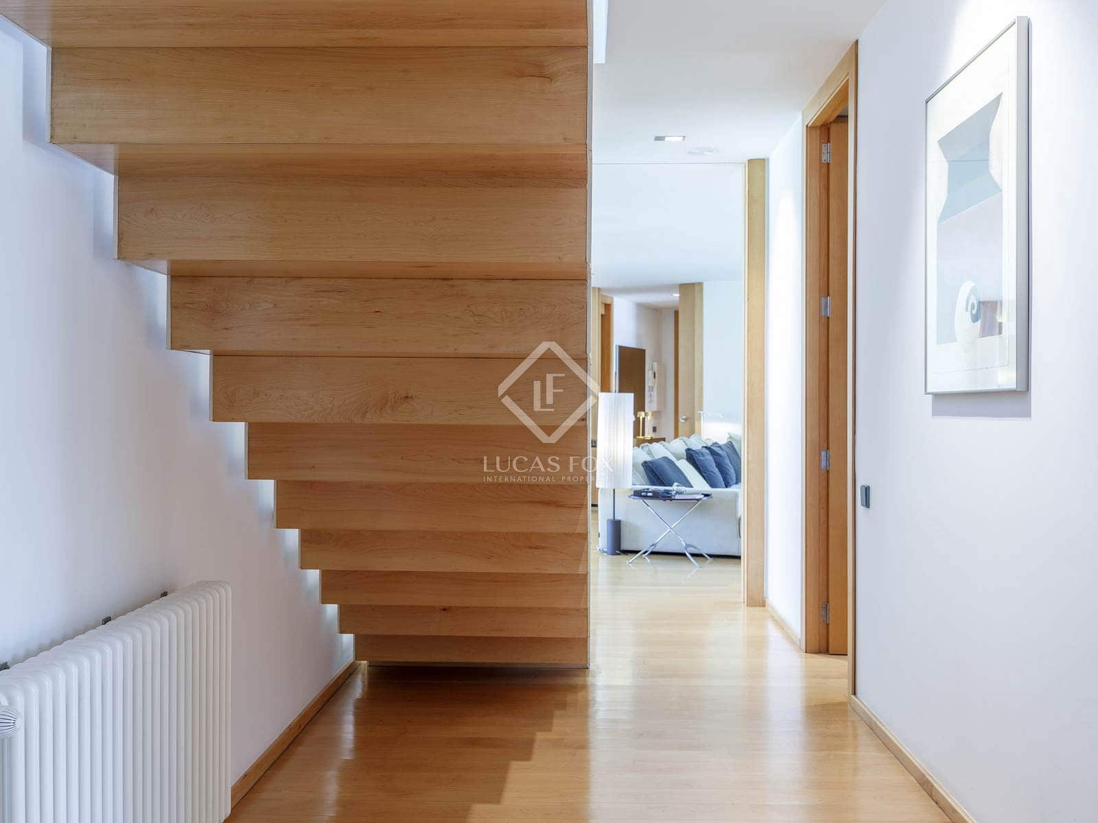 7 bedroom Villa for sale in Godella with pool - € 2,200,000 (Ref: 8910029)