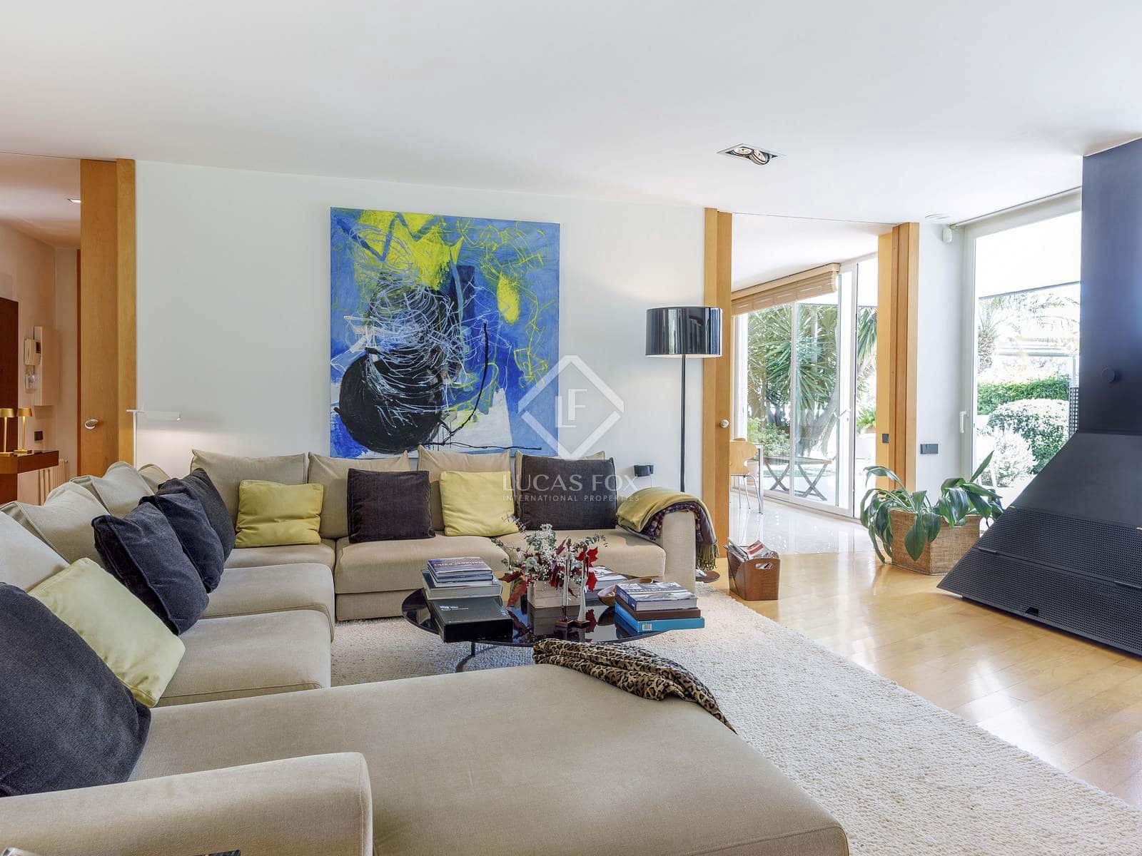 7 bedroom Villa for sale in Godella with pool - € 2,200,000 (Ref: 8910029)