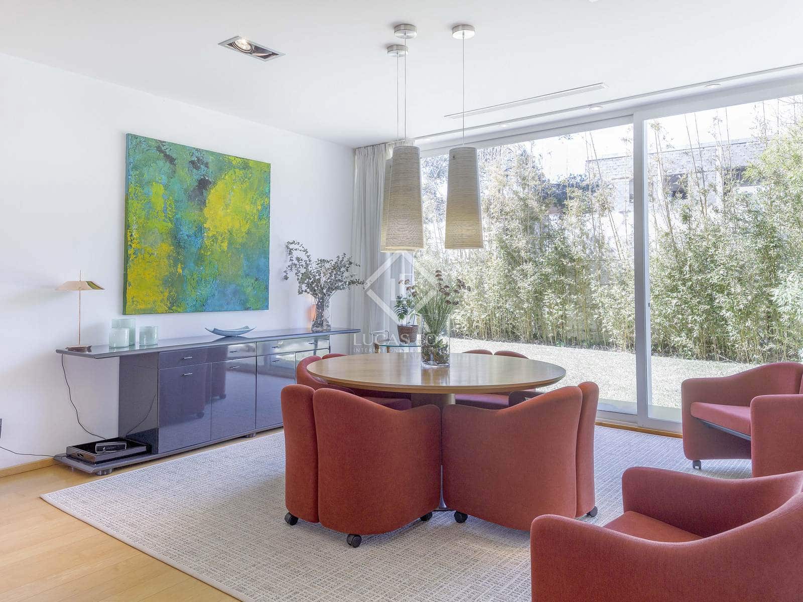 7 bedroom Villa for sale in Godella with pool - € 2,200,000 (Ref: 8910029)