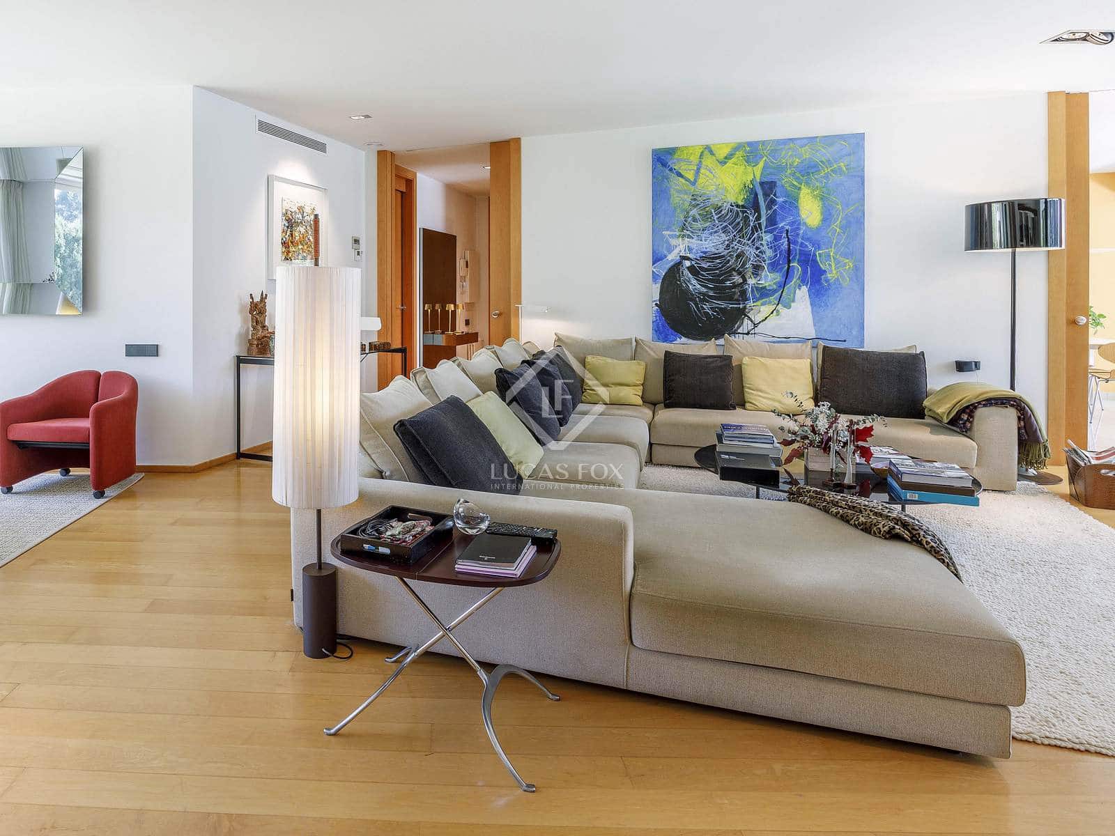 7 bedroom Villa for sale in Godella with pool - € 2,200,000 (Ref: 8910029)