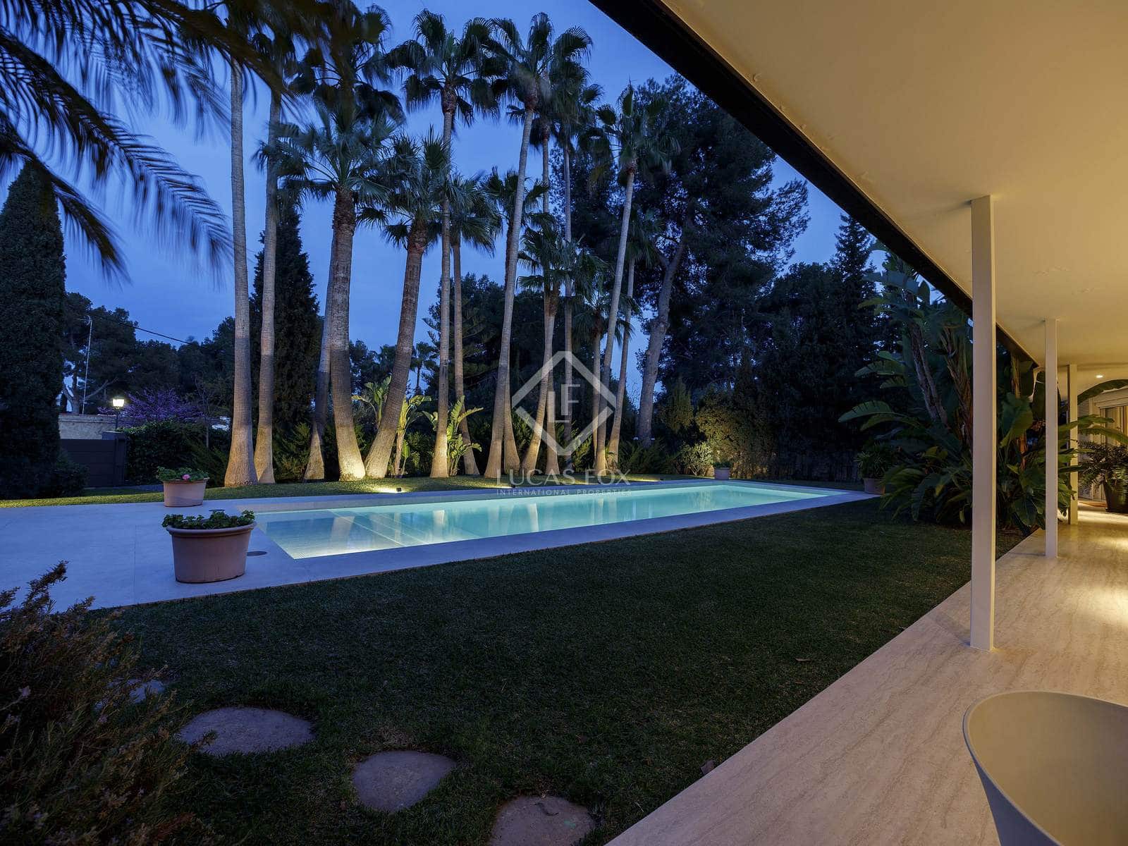 7 bedroom Villa for sale in Godella with pool - € 2,200,000 (Ref: 8910029)