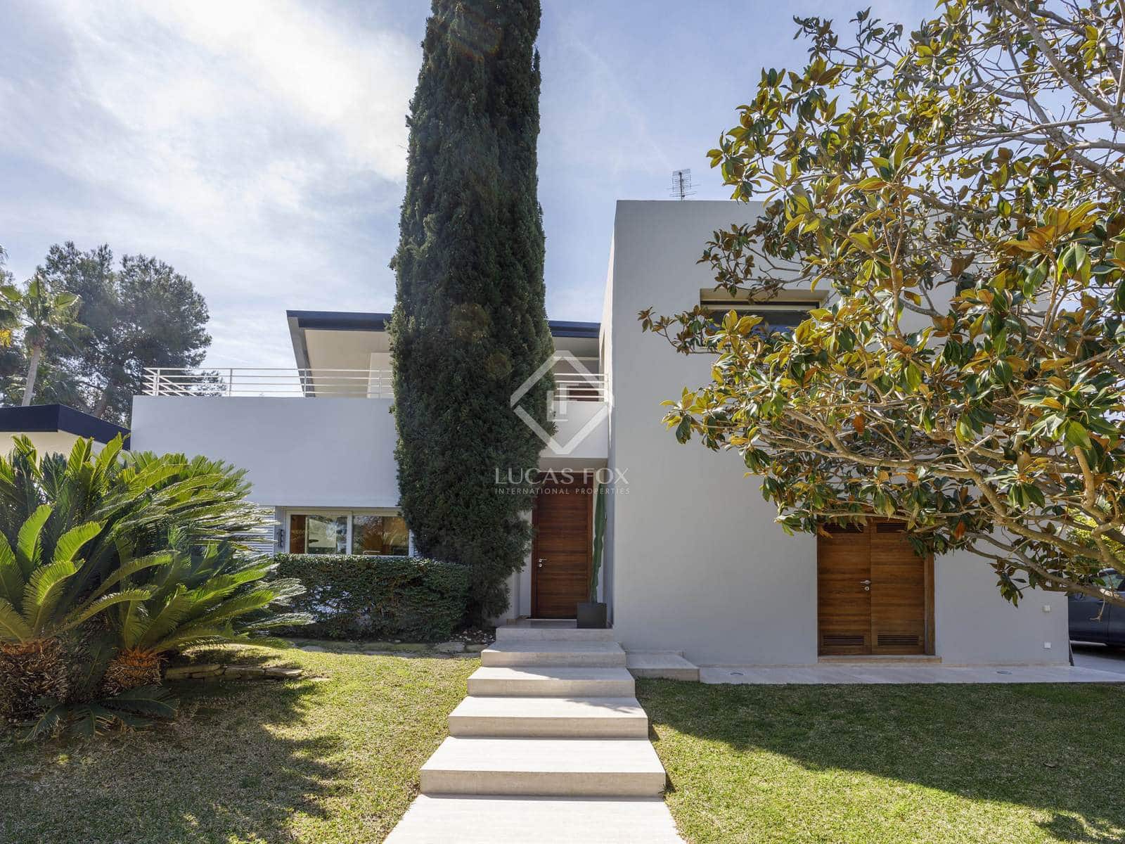 7 bedroom Villa for sale in Godella with pool - € 2,200,000 (Ref: 8910029)