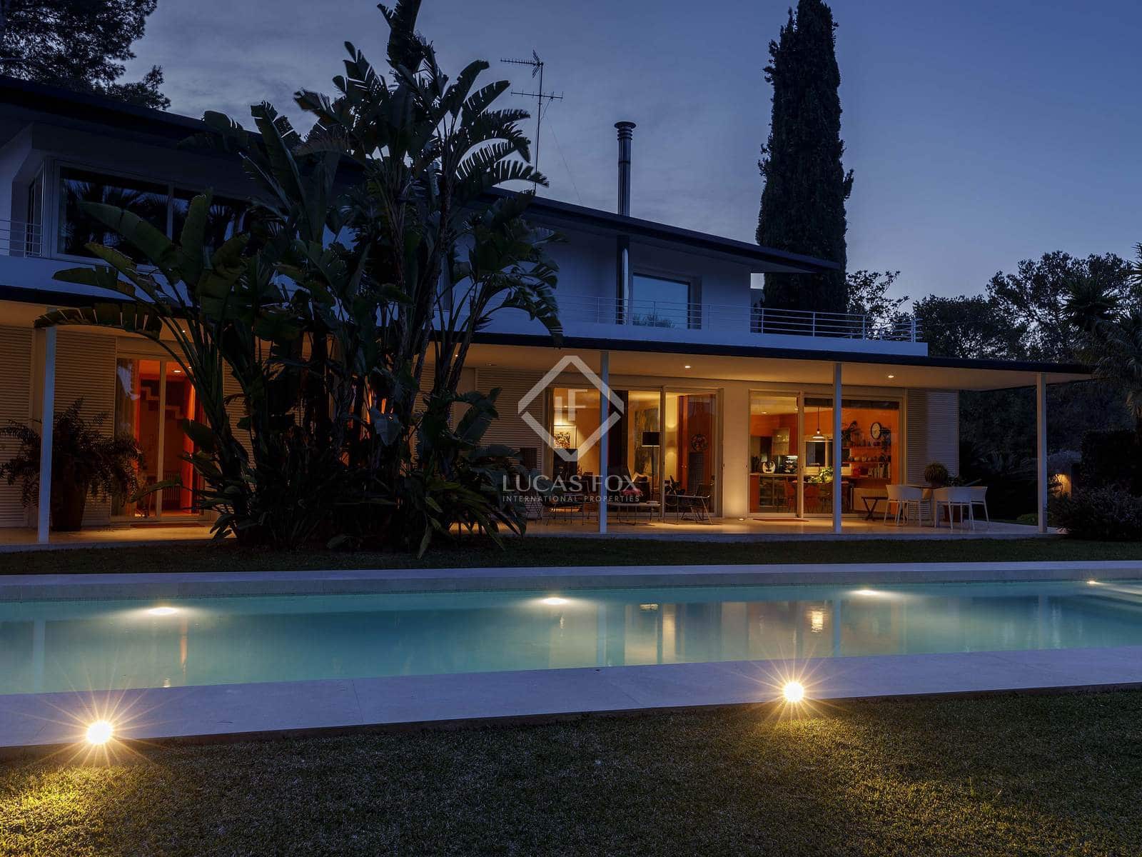 7 bedroom Villa for sale in Godella with pool - € 2,200,000 (Ref: 8910029)