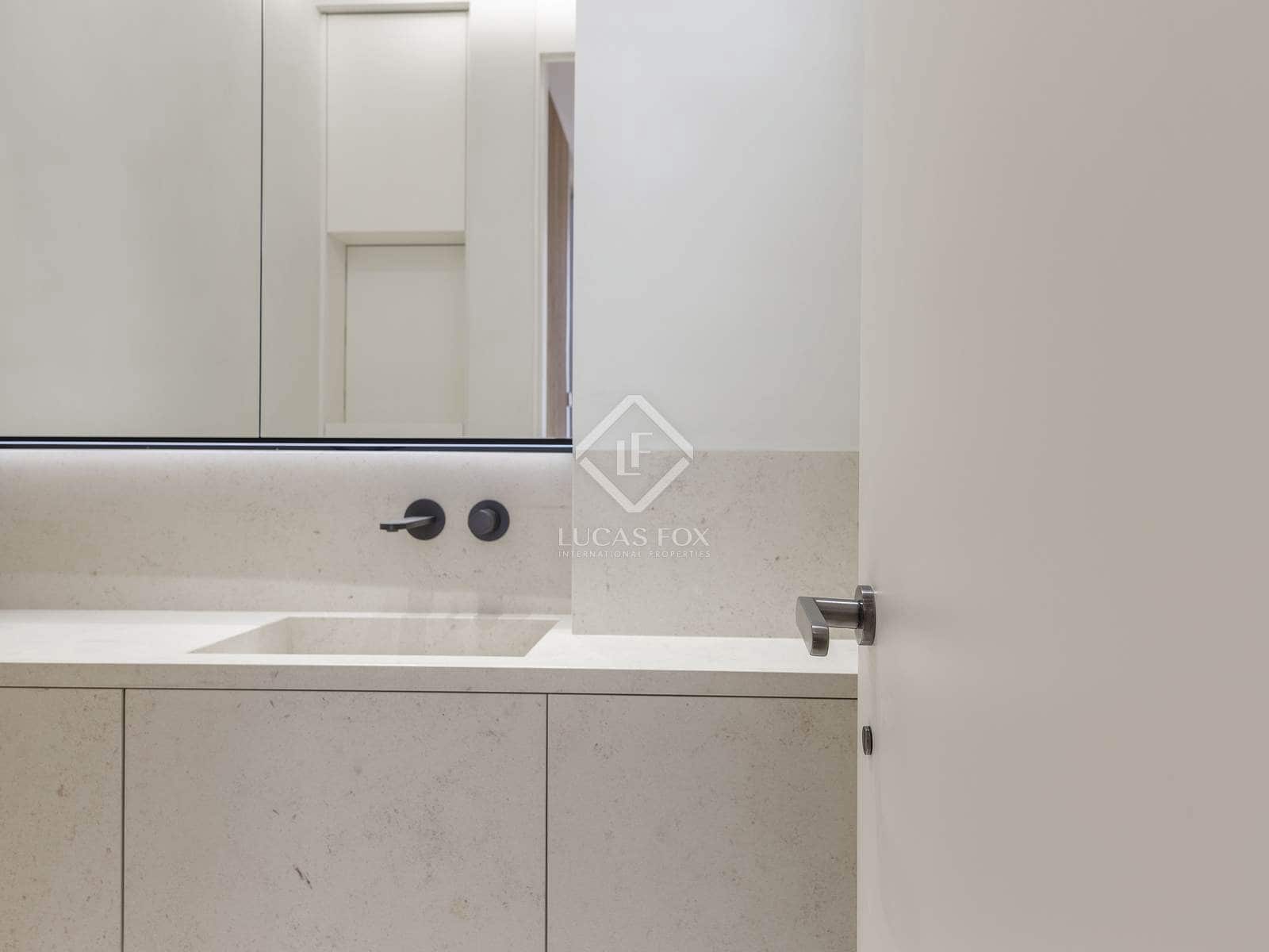 3 soveværelse Lejlighed til leje i Valencia by - € 4.000 (Ref: 8910112)