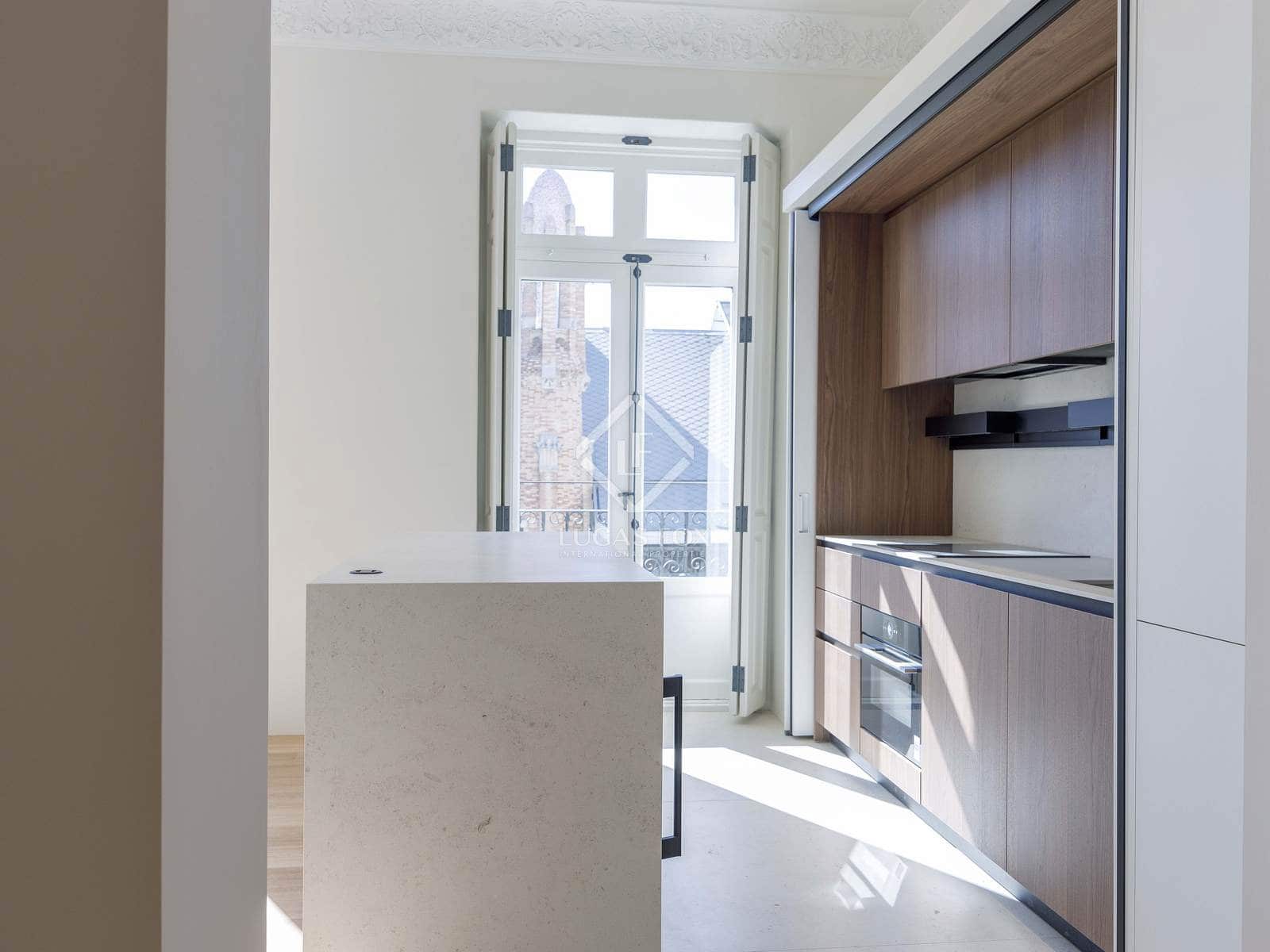 3 soveværelse Lejlighed til leje i Valencia by - € 4.000 (Ref: 8910112)