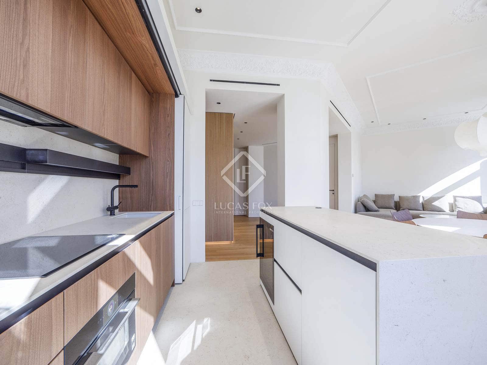 3 soveværelse Lejlighed til leje i Valencia by - € 4.000 (Ref: 8910112)