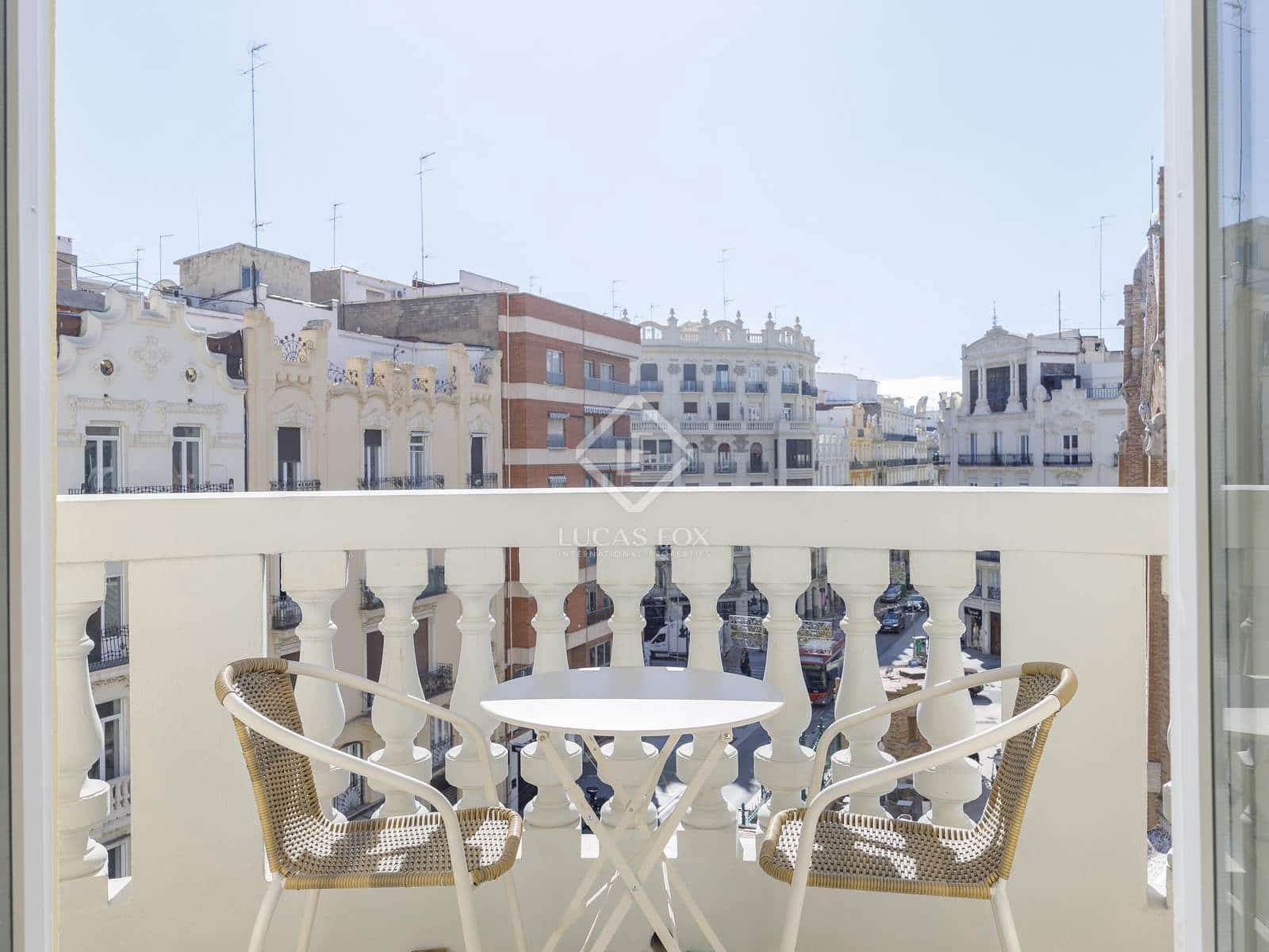 3 soveværelse Lejlighed til leje i Valencia by - € 4.000 (Ref: 8910112)