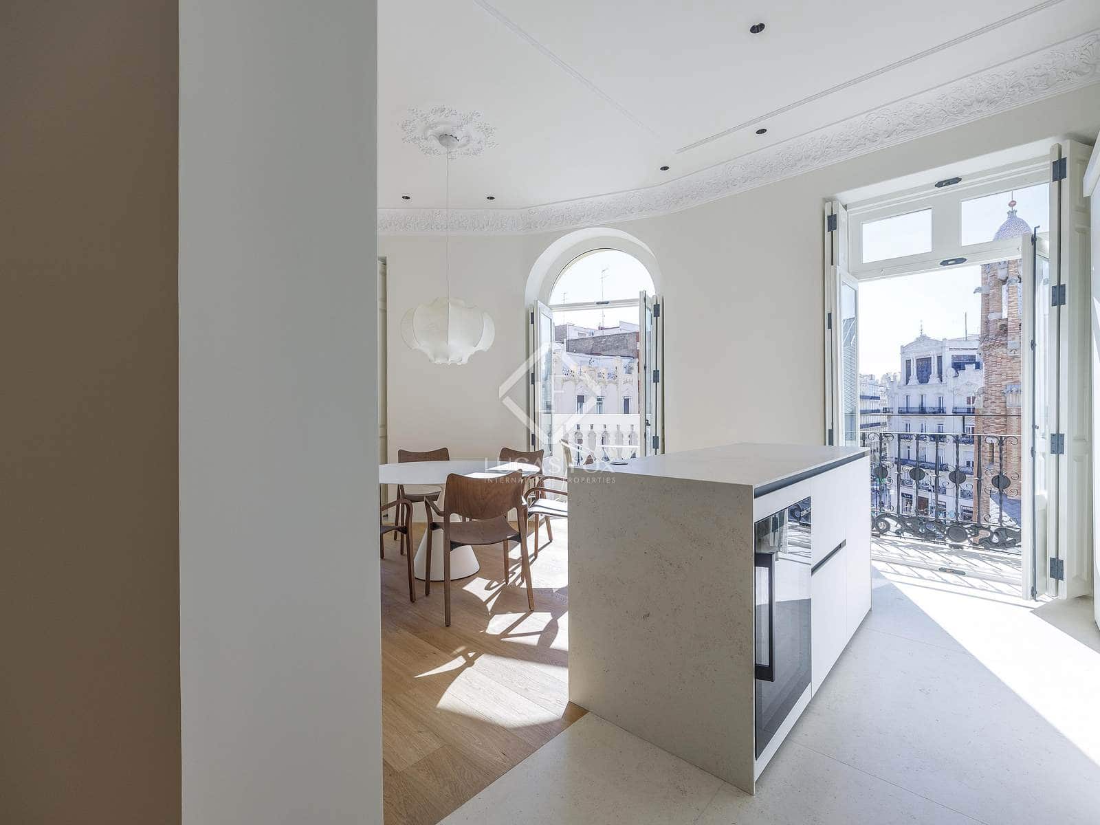 3 soveværelse Lejlighed til leje i Valencia by - € 4.000 (Ref: 8910112)