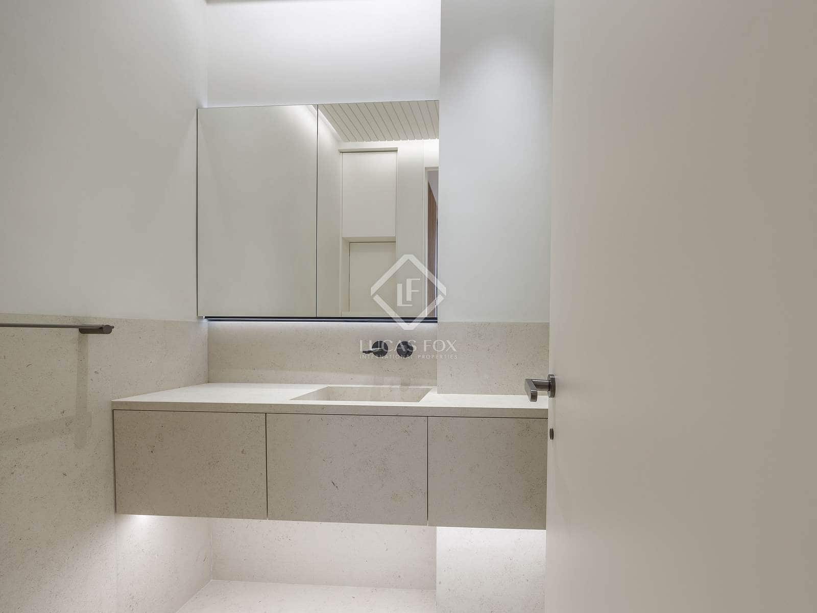 3 soveværelse Lejlighed til leje i Valencia by - € 4.000 (Ref: 8910112)