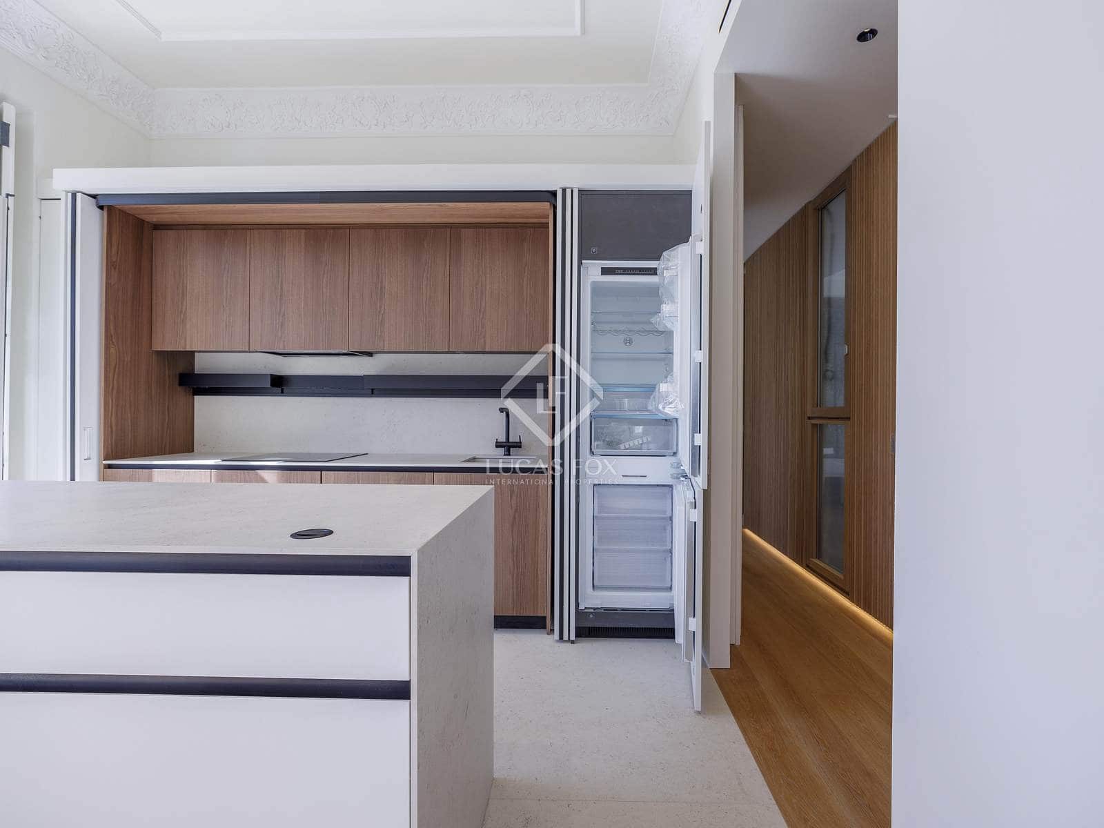 3 soveværelse Lejlighed til leje i Valencia by - € 4.000 (Ref: 8910112)