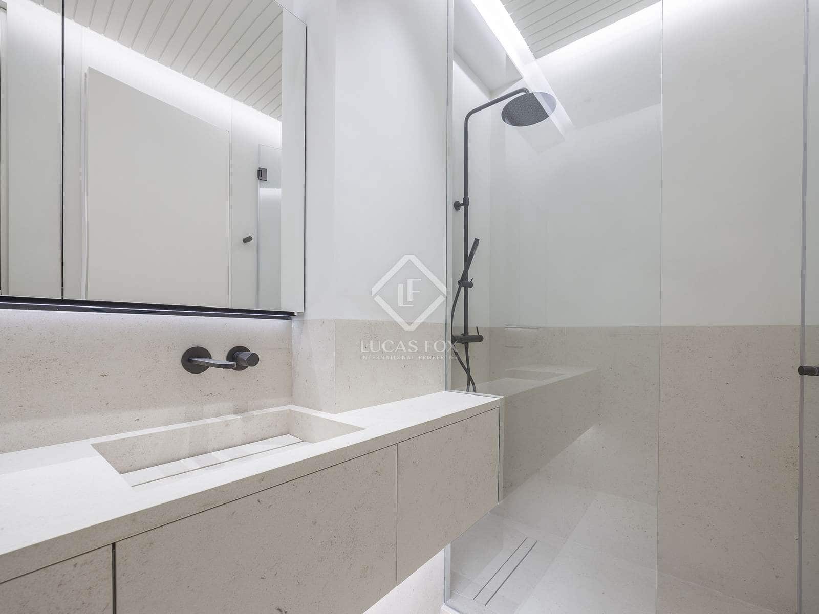 3 soveværelse Lejlighed til leje i Valencia by - € 4.000 (Ref: 8910112)