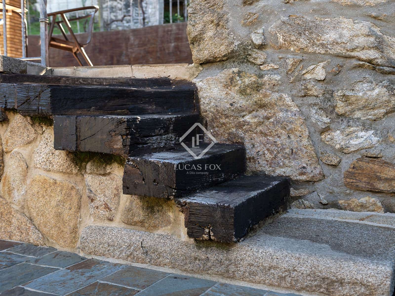 2 bedroom Finca/Country House for sale in Redondela with garage - € 780,000 (Ref: 8910586)