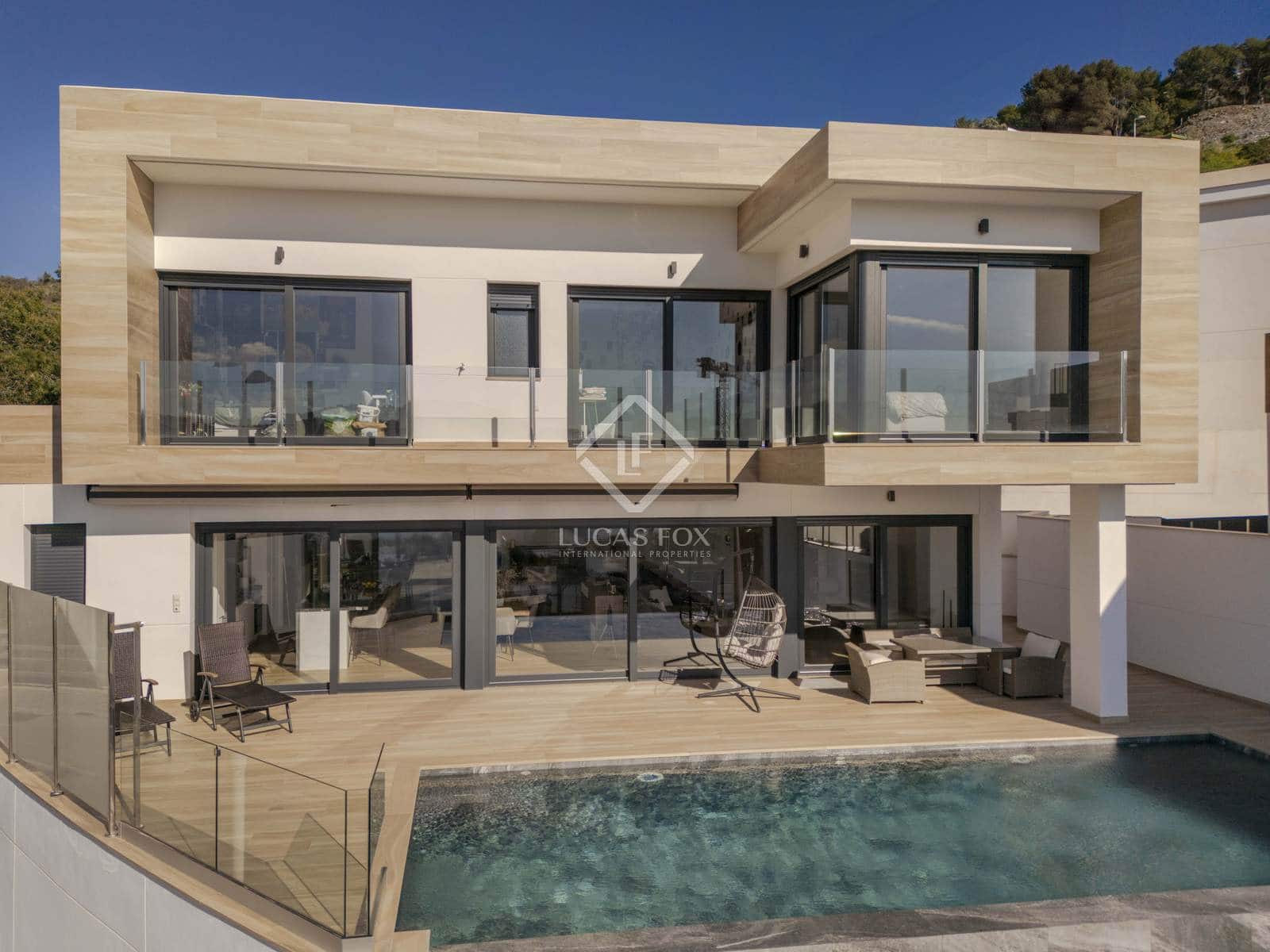 3 soverom Villa til salgs i La Herradura med svømmebasseng garasje - € 1 099 000 (Ref: 8910587)