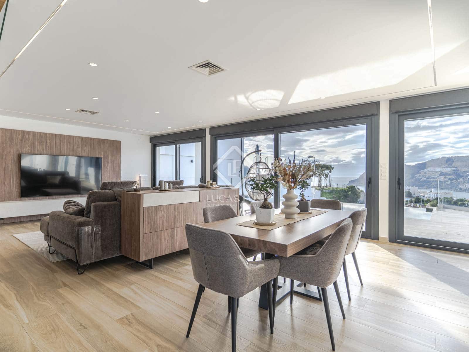 3 soverom Villa til salgs i La Herradura med svømmebasseng garasje - € 1 099 000 (Ref: 8910587)