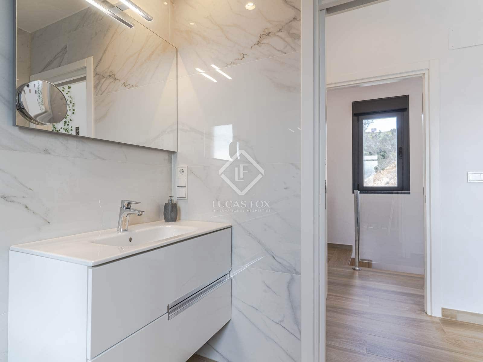 3 soverom Villa til salgs i La Herradura med svømmebasseng garasje - € 1 099 000 (Ref: 8910587)