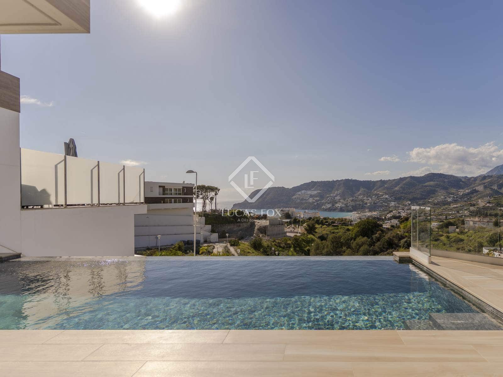 3 soverom Villa til salgs i La Herradura med svømmebasseng garasje - € 1 099 000 (Ref: 8910587)