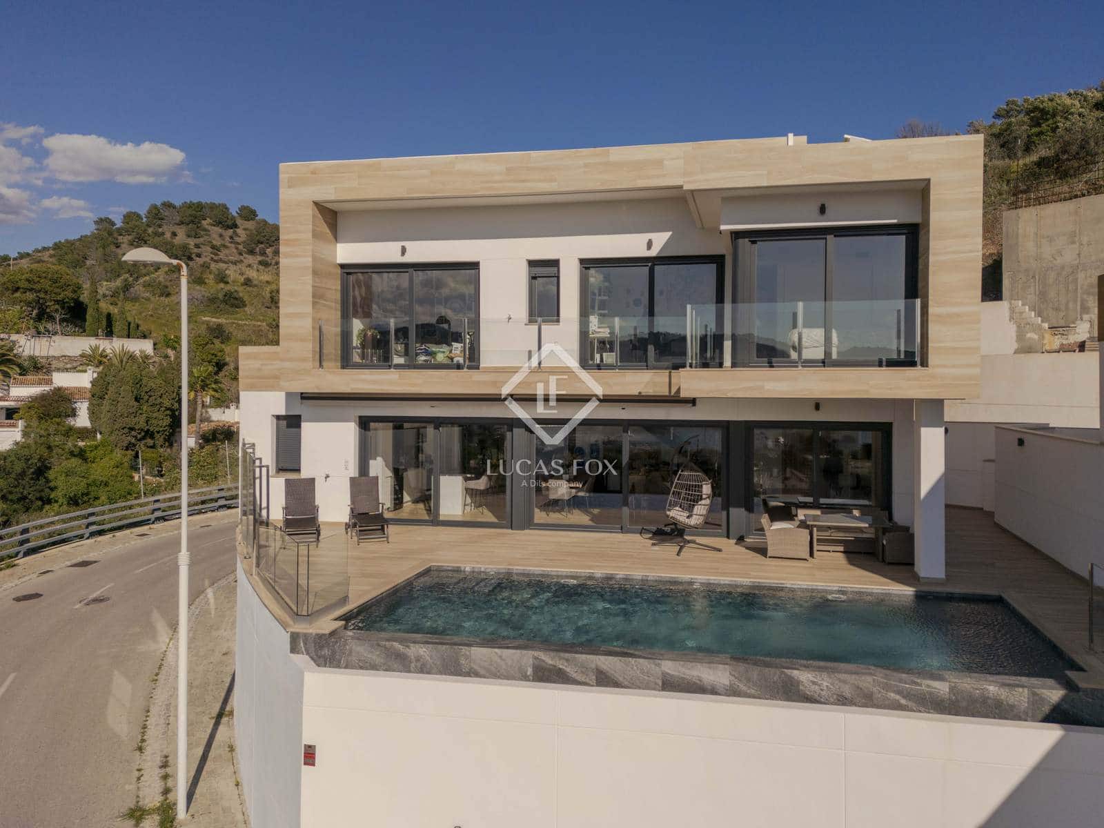 3 soverom Villa til salgs i La Herradura med svømmebasseng garasje - € 1 099 000 (Ref: 8910587)