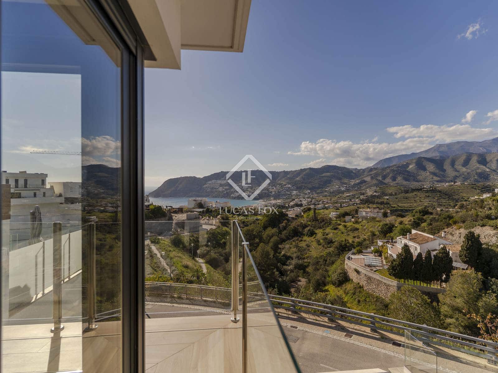 3 soverom Villa til salgs i La Herradura med svømmebasseng garasje - € 1 099 000 (Ref: 8910587)