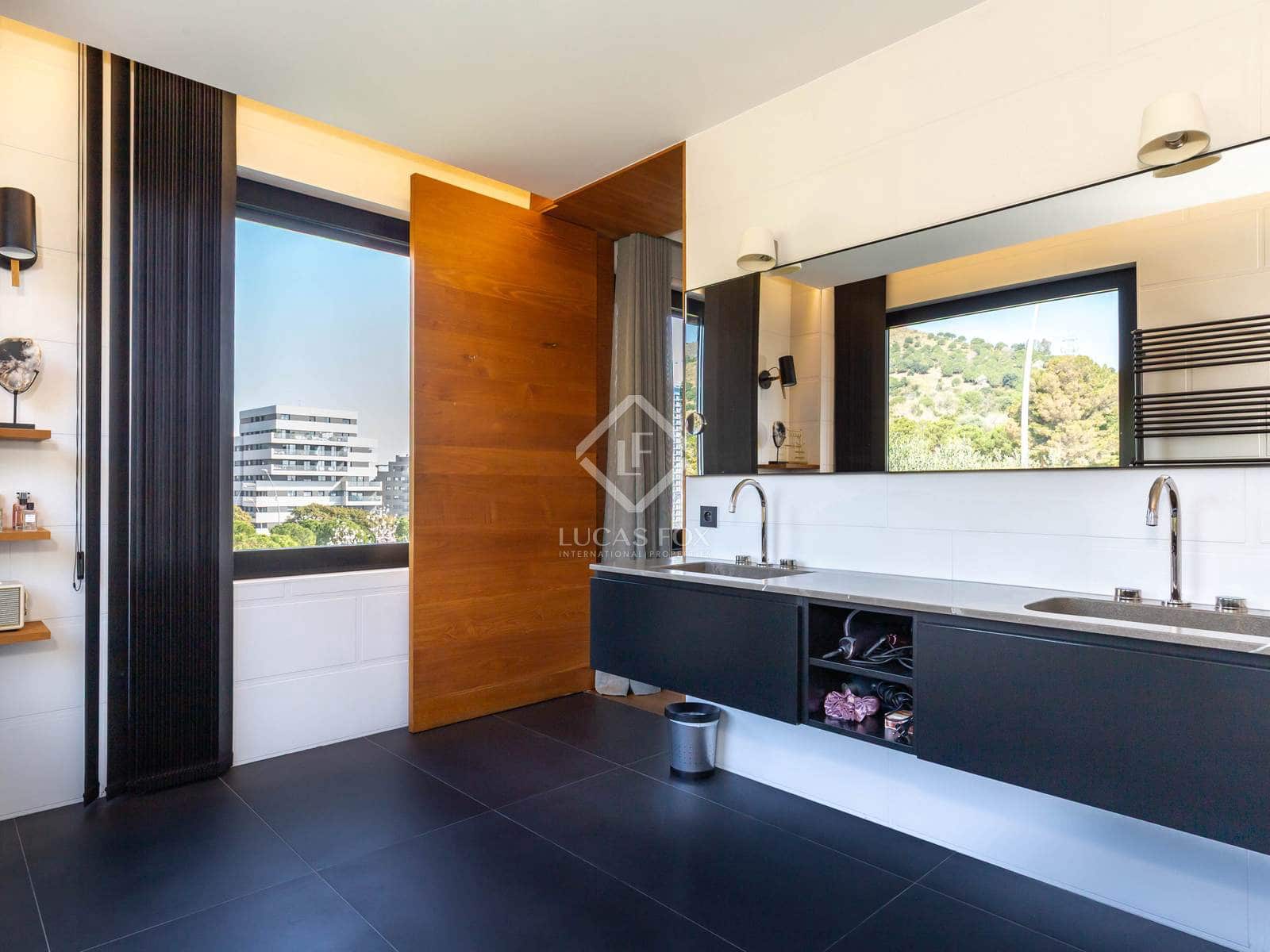 4 soveværelse Villa til salg i Esplugues de Llobregat med swimmingpool garage - € 3.975.000 (Ref: 8910589)