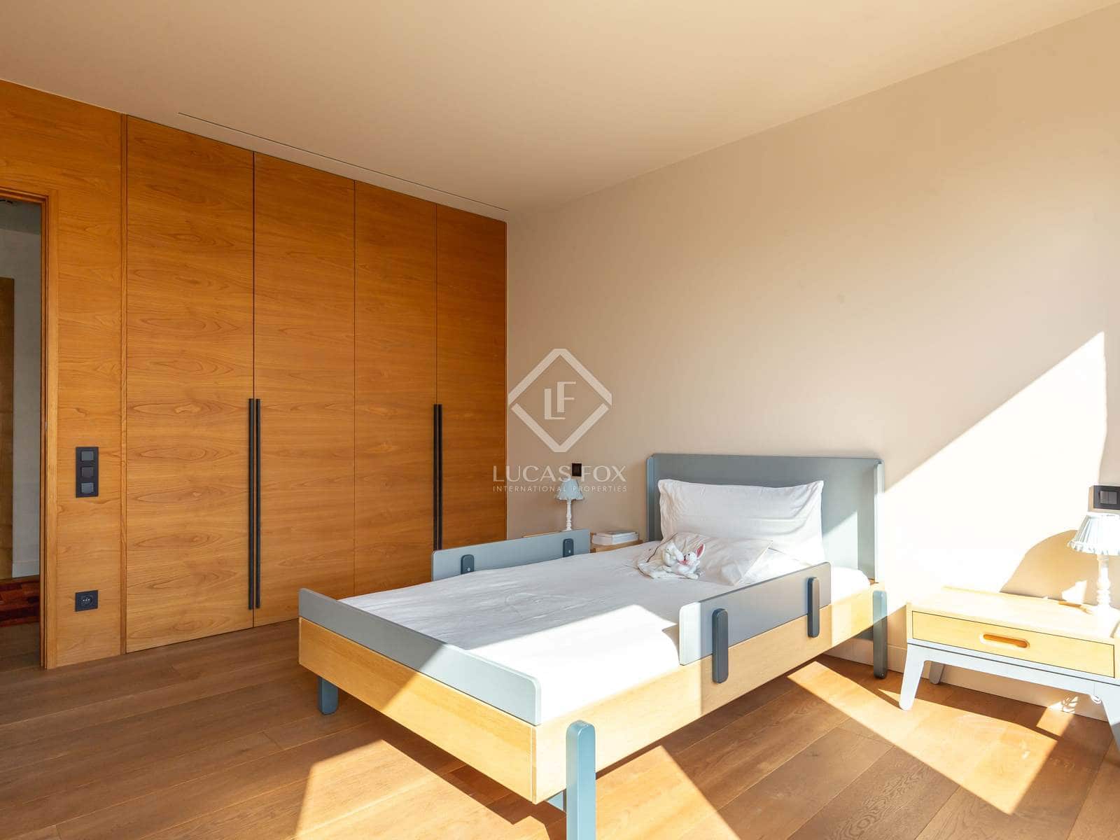 4 soveværelse Villa til salg i Esplugues de Llobregat med swimmingpool garage - € 3.975.000 (Ref: 8910589)