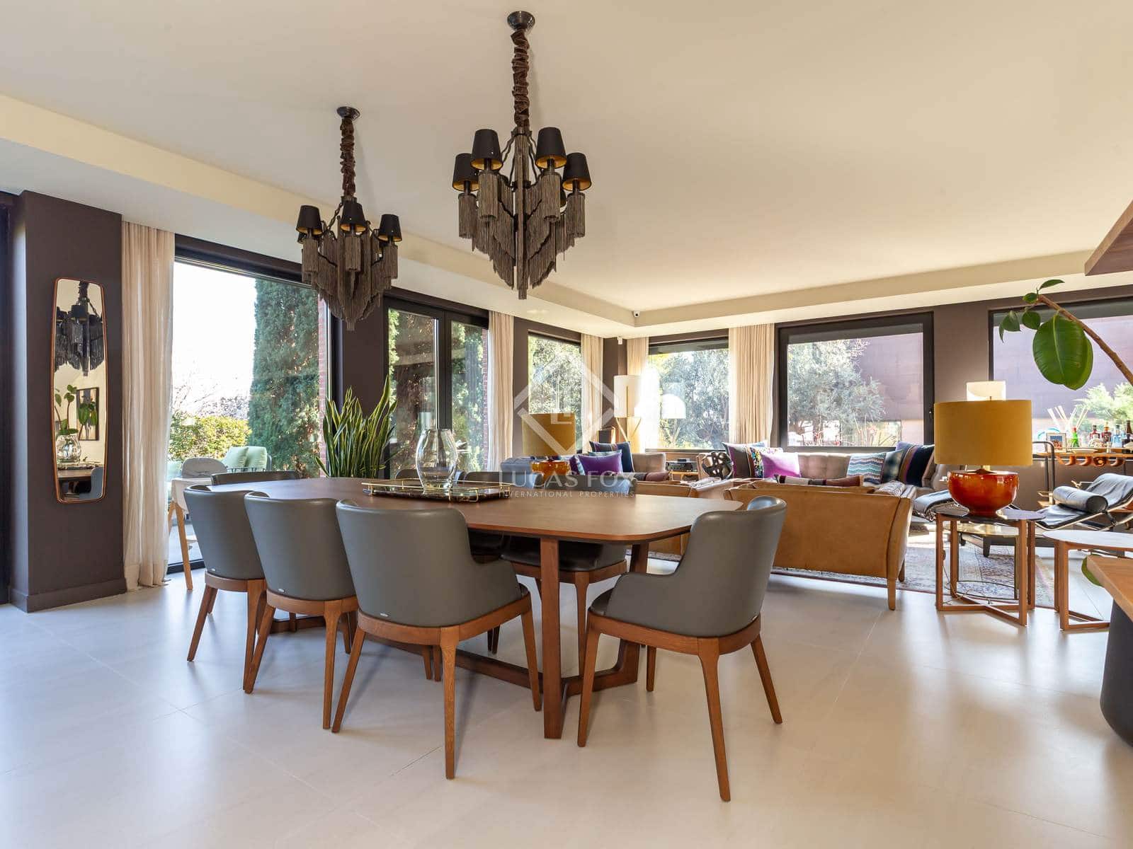 4 soveværelse Villa til salg i Esplugues de Llobregat med swimmingpool garage - € 3.975.000 (Ref: 8910589)