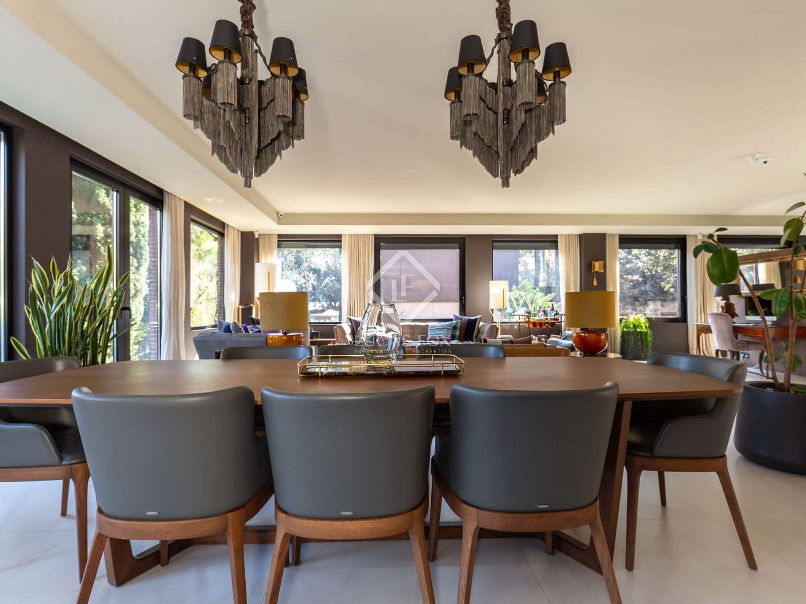 4 soveværelse Villa til salg i Esplugues de Llobregat med swimmingpool garage - € 3.975.000 (Ref: 8910589)