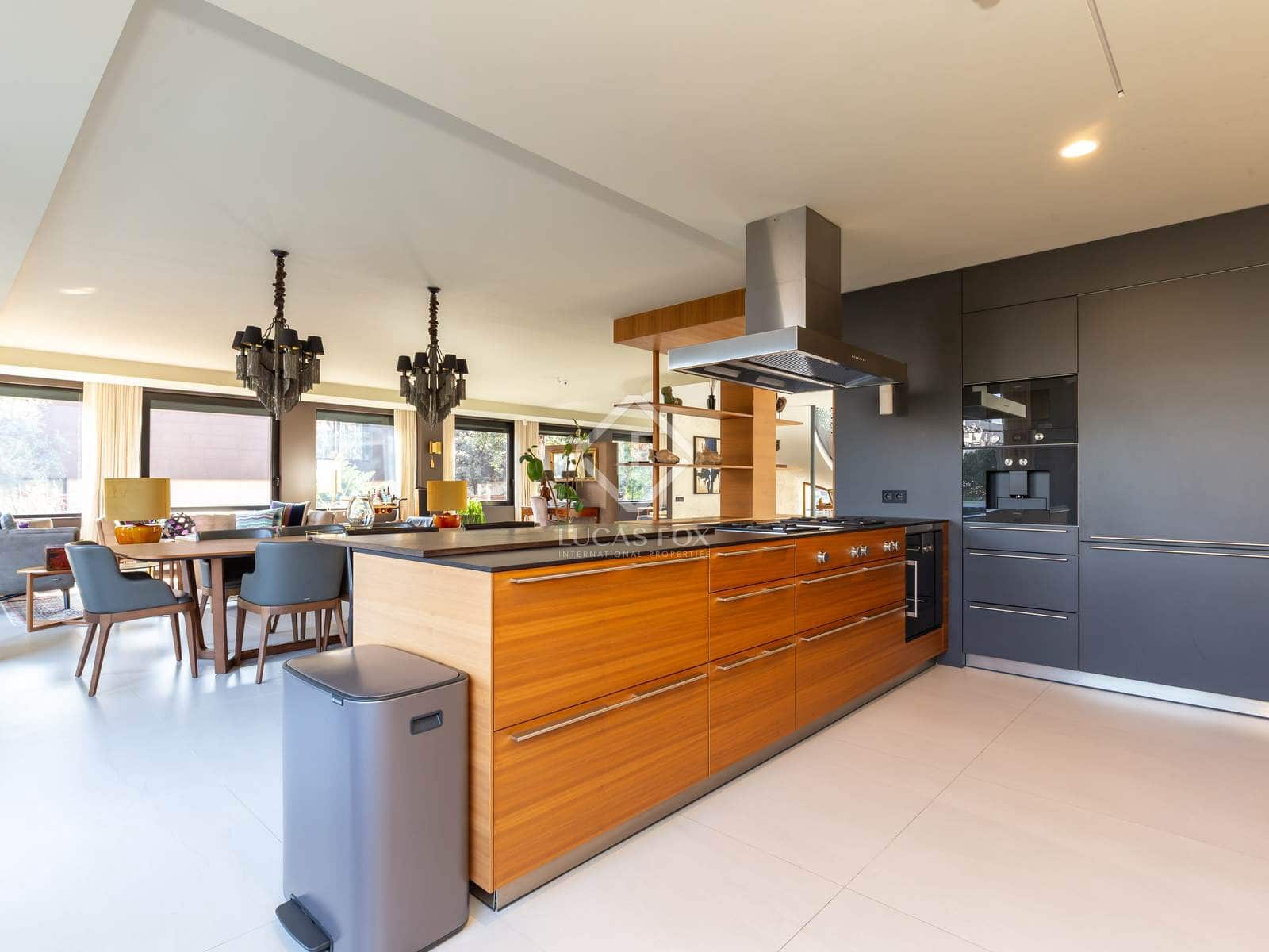 4 soveværelse Villa til salg i Esplugues de Llobregat med swimmingpool garage - € 3.975.000 (Ref: 8910589)