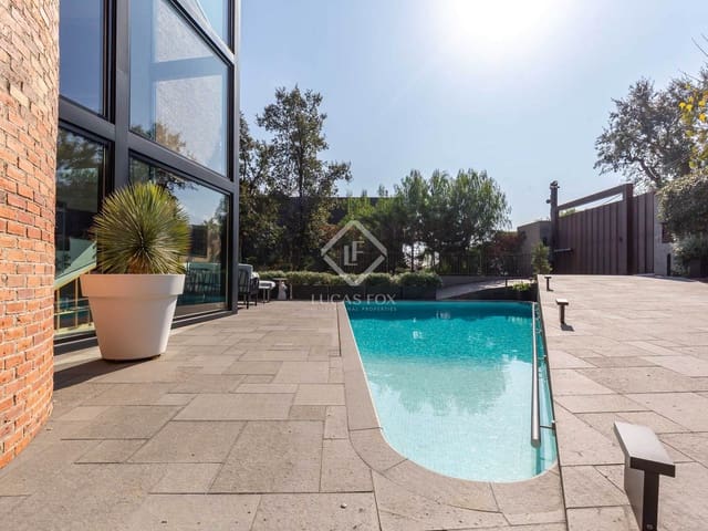 4 soveværelse Villa til salg i Esplugues de Llobregat med swimmingpool garage - € 3.975.000 (Ref: 8910589)