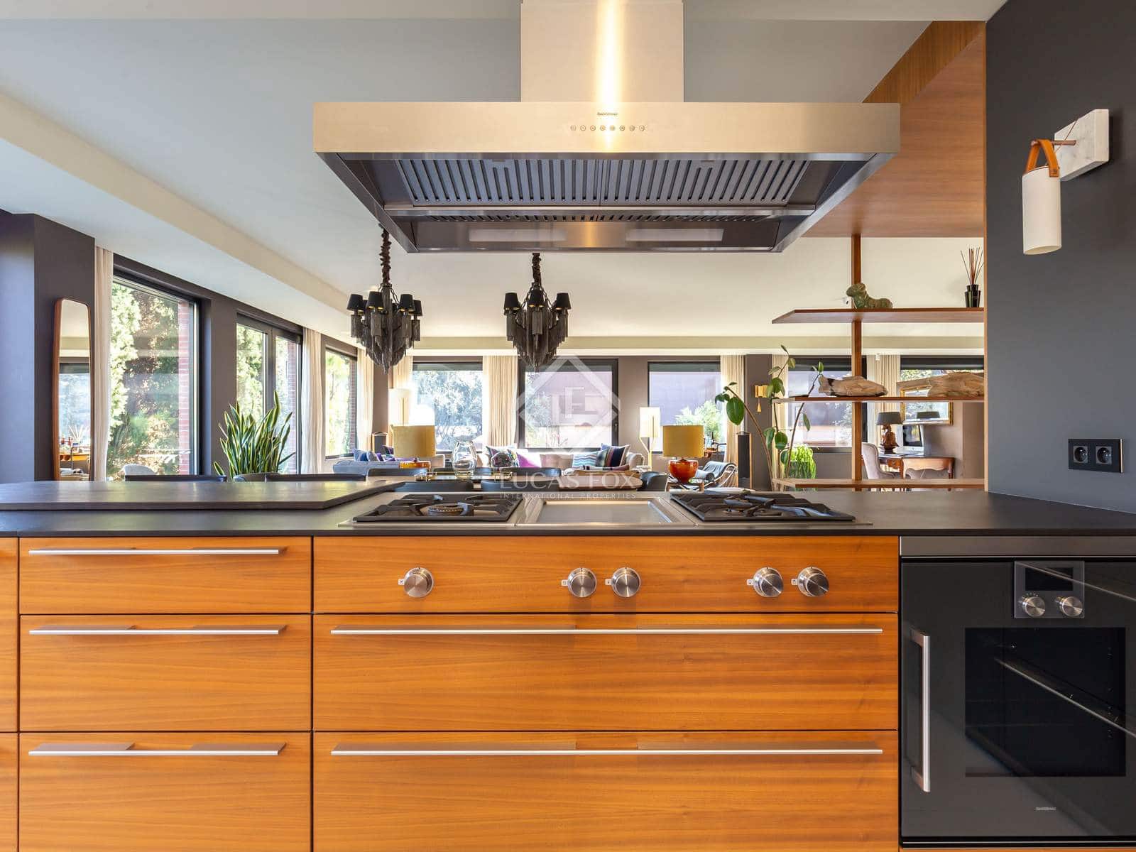 4 soveværelse Villa til salg i Esplugues de Llobregat med swimmingpool garage - € 3.975.000 (Ref: 8910589)